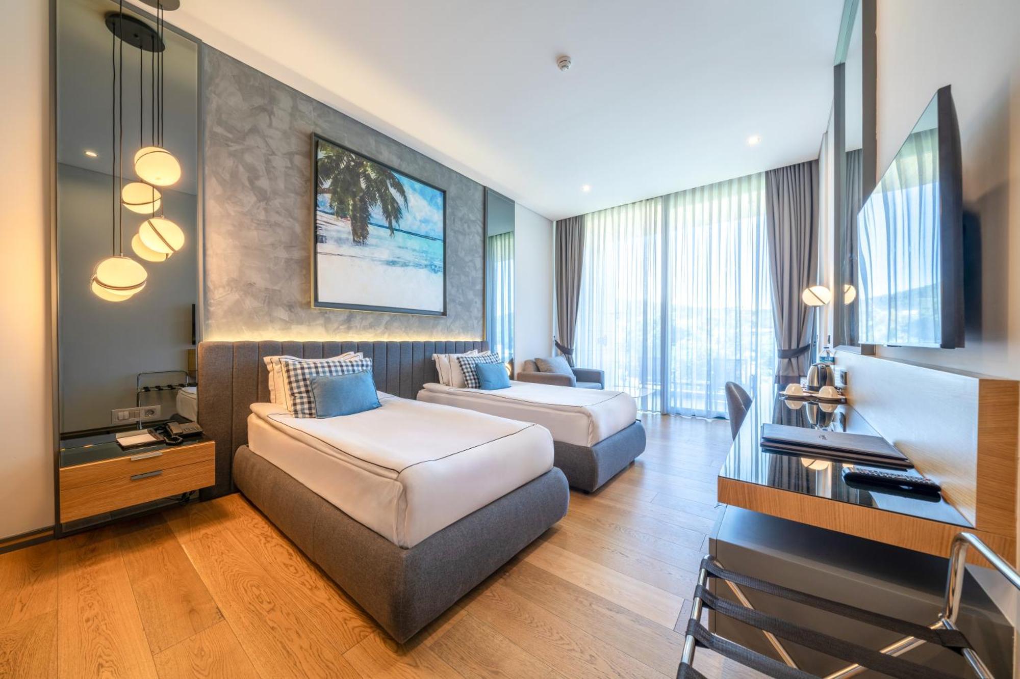 The Norm Collection Door'a Bodrum Hotel Torba