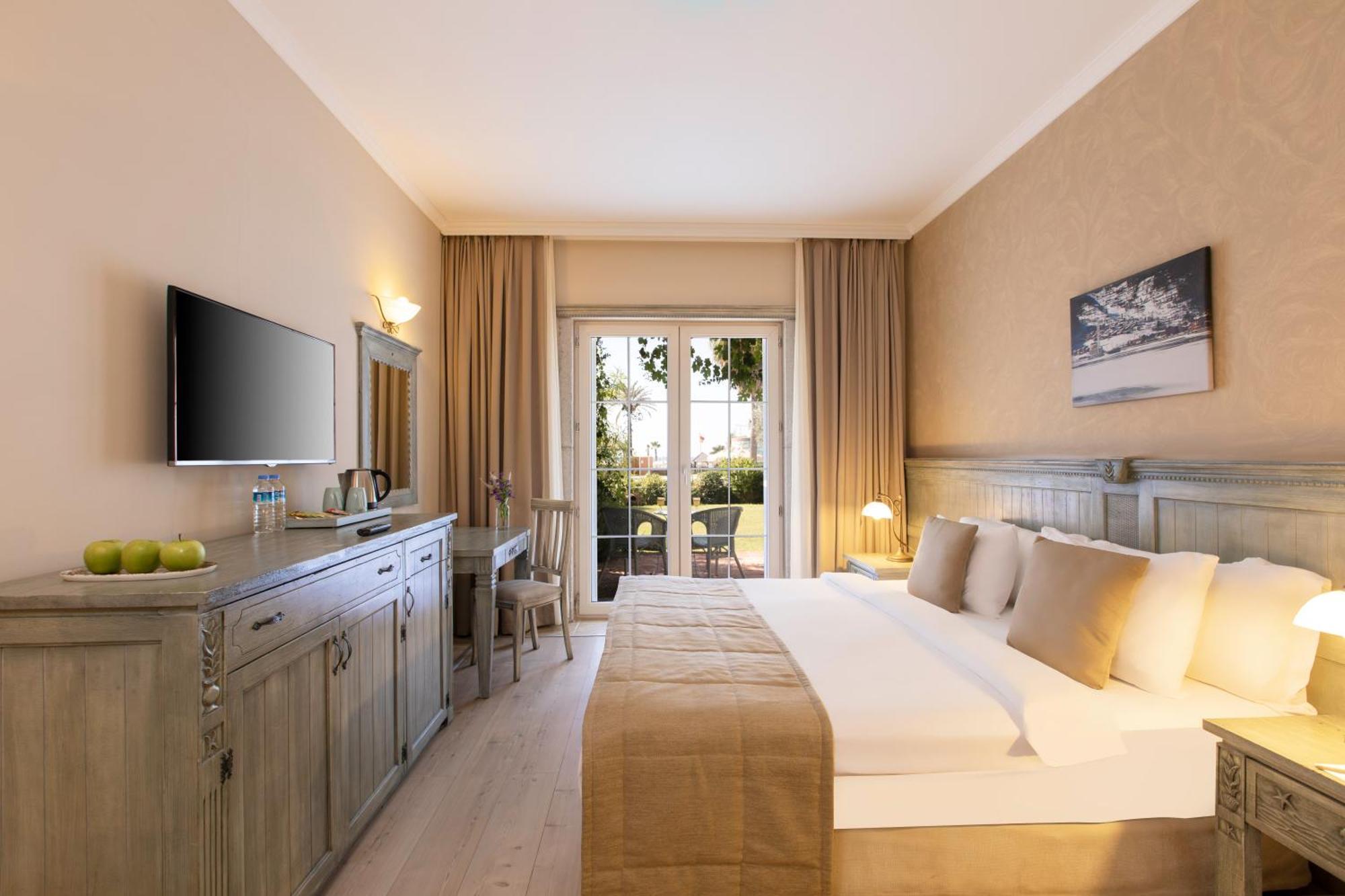 Alacati Beach Resort *
