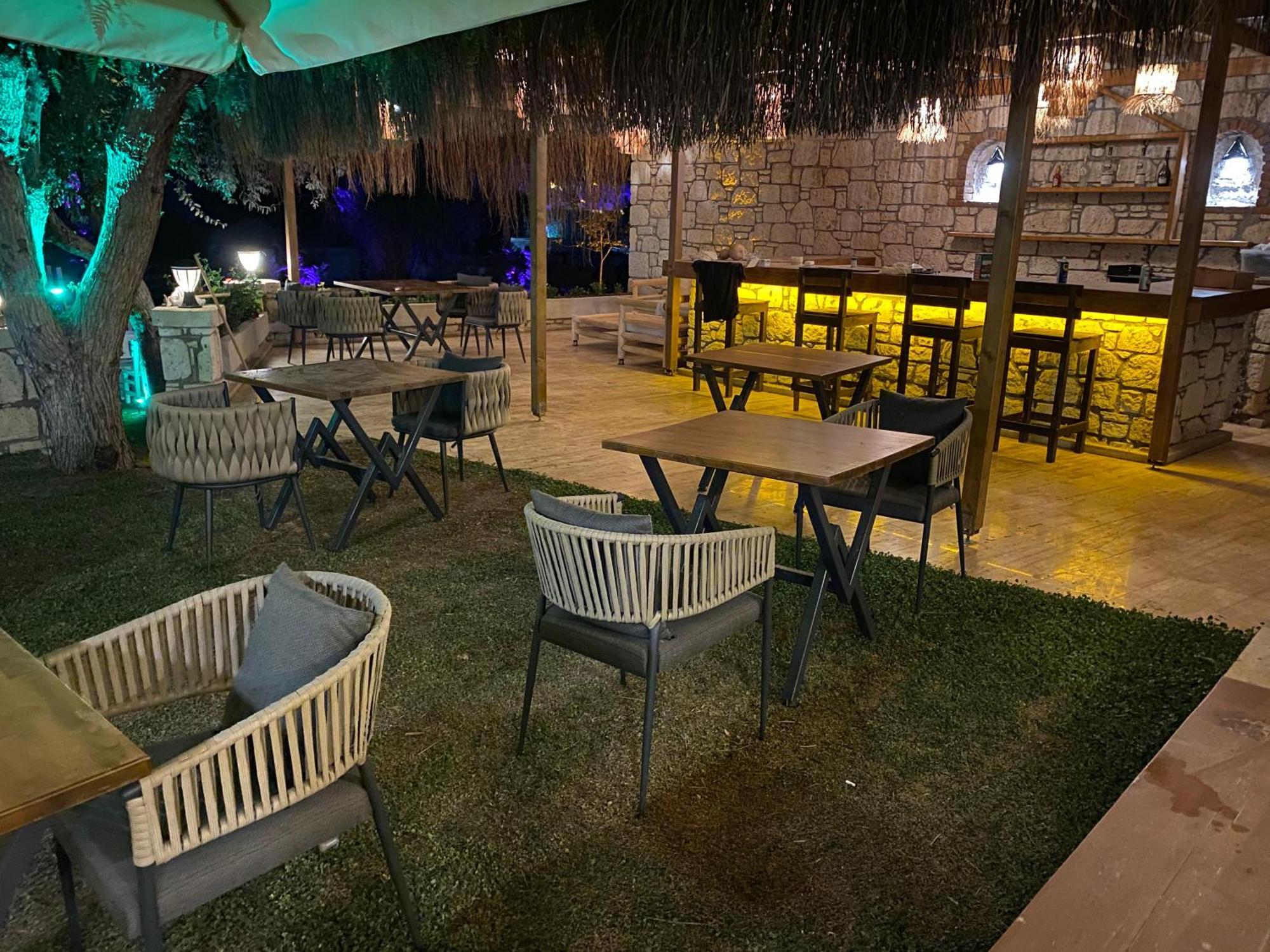 Hotel Lotus Port *