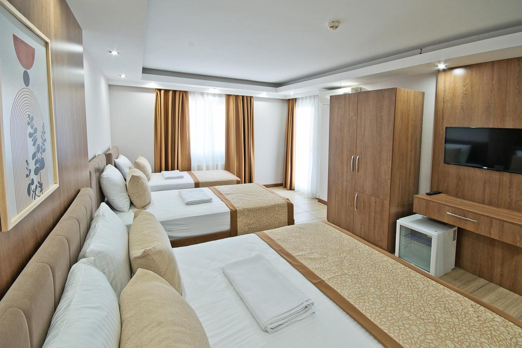 Hotel Lion *