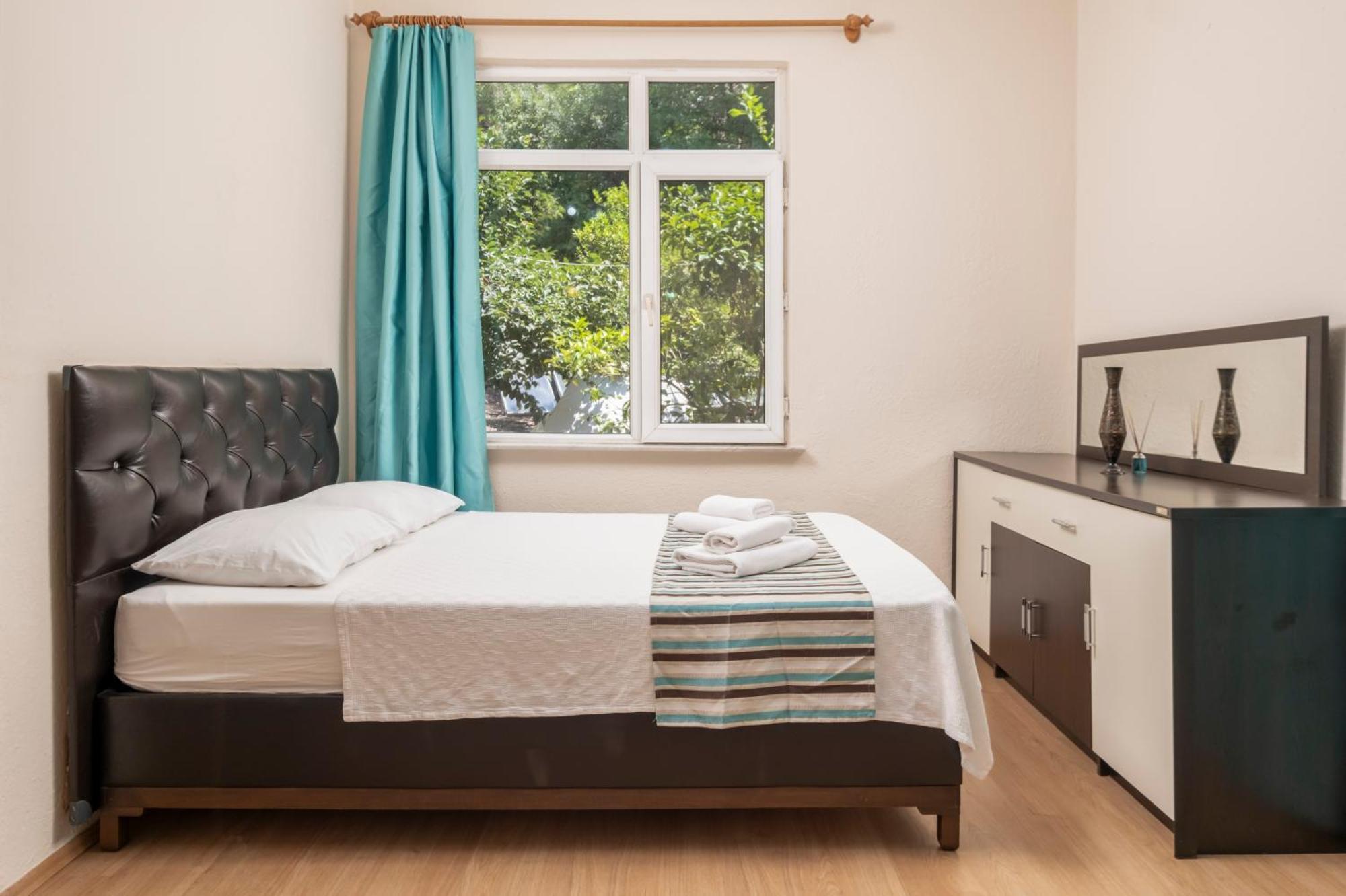 Hotel Yoeruek Park 3*