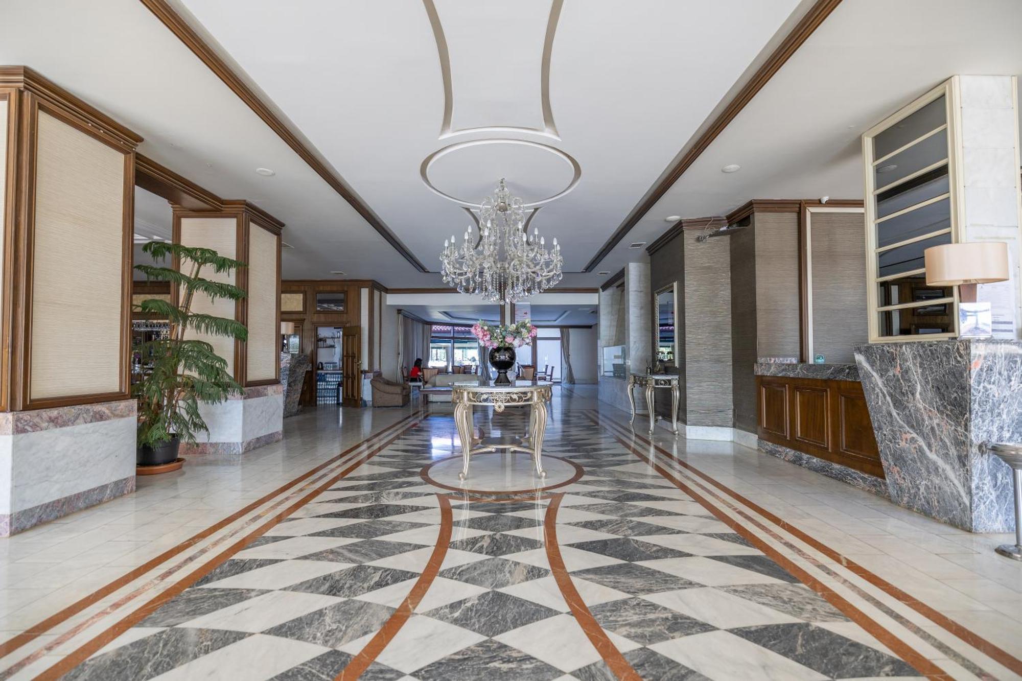 Hotel Halic Park 5*