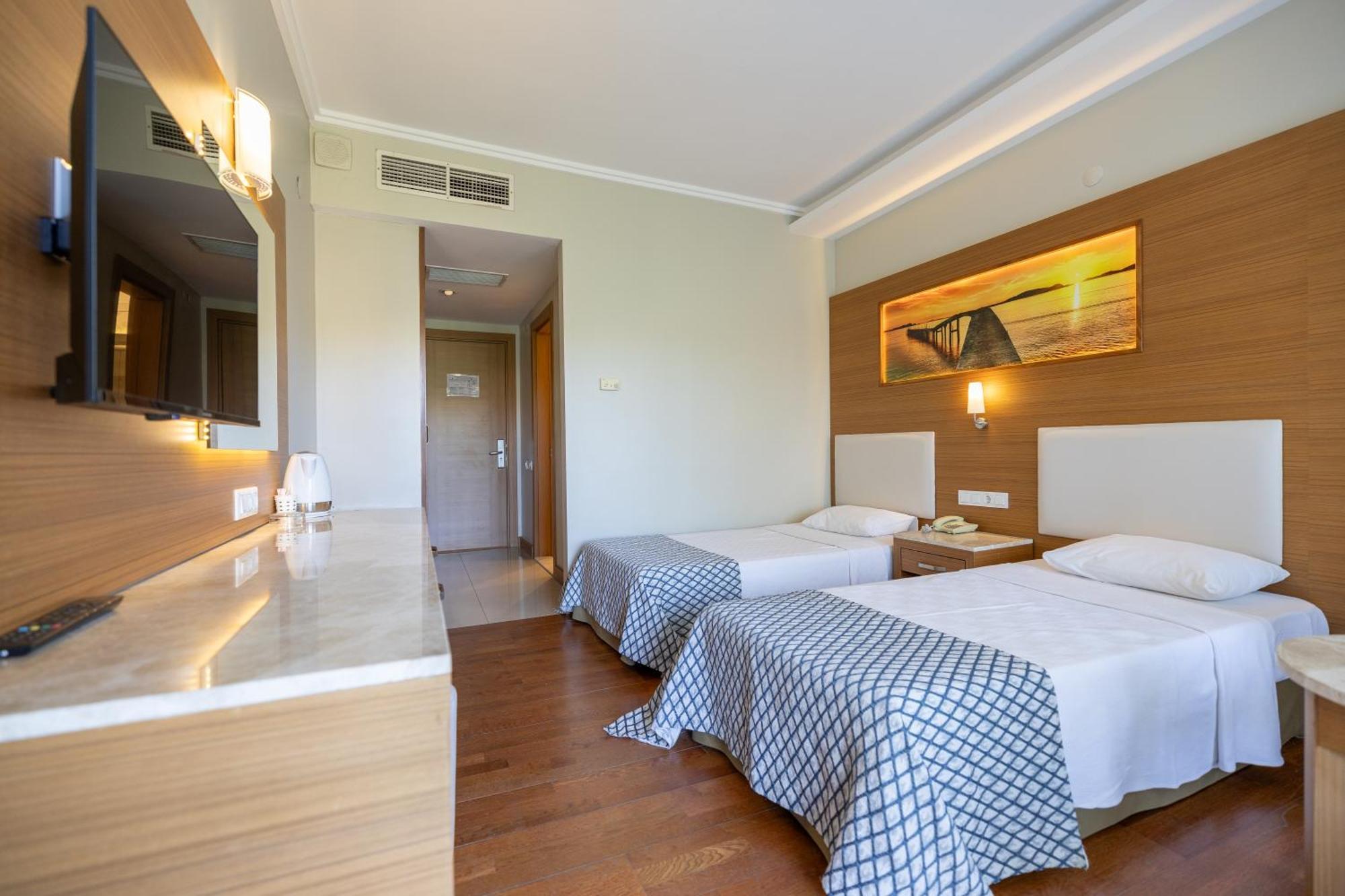 Hotel Halic Park 5*