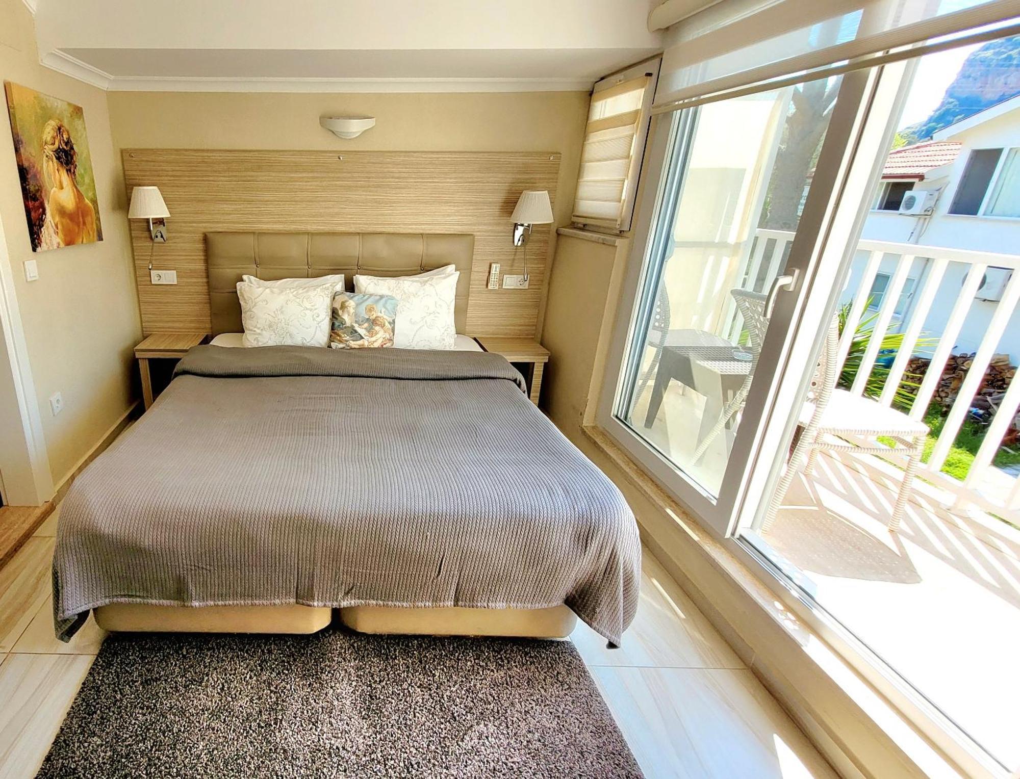Arp Hotel