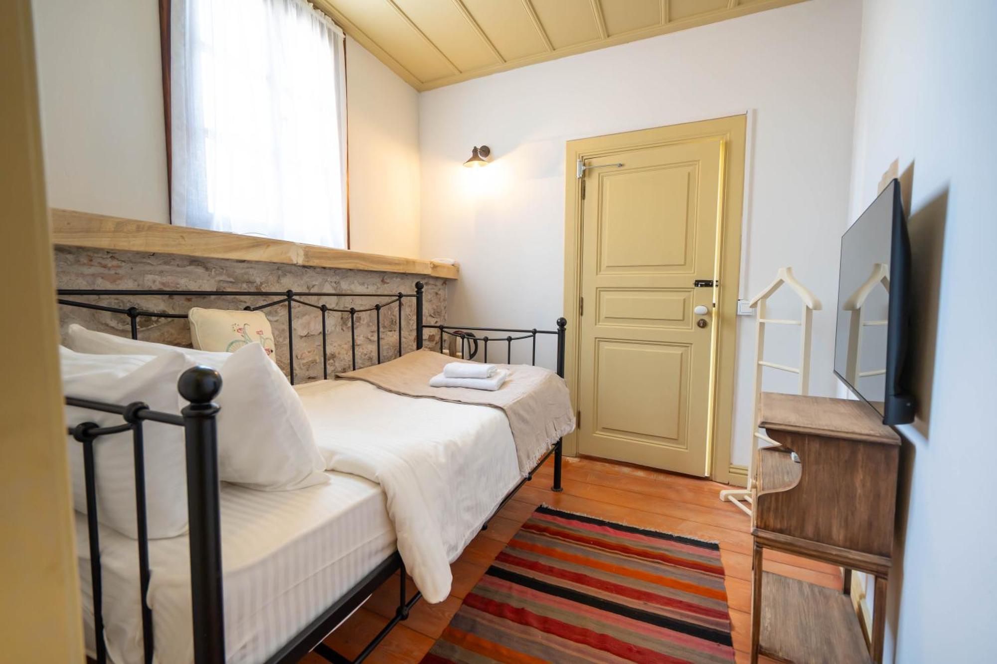 Guest house Macaron Konagi 3*