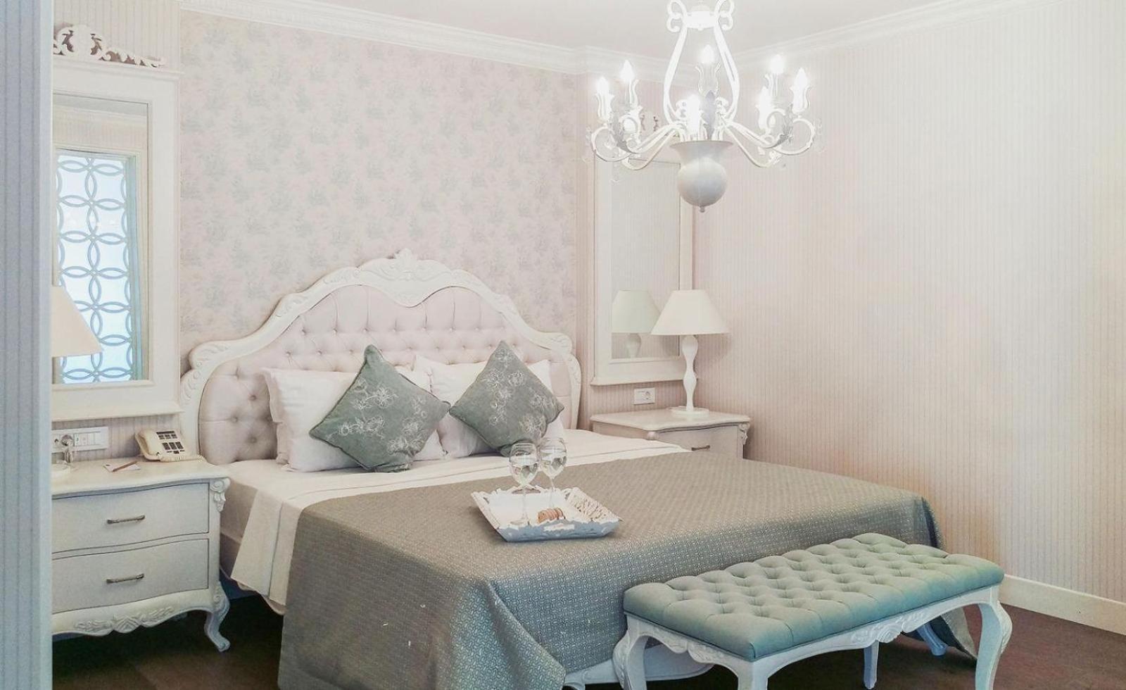 Ena Boutique & Residences