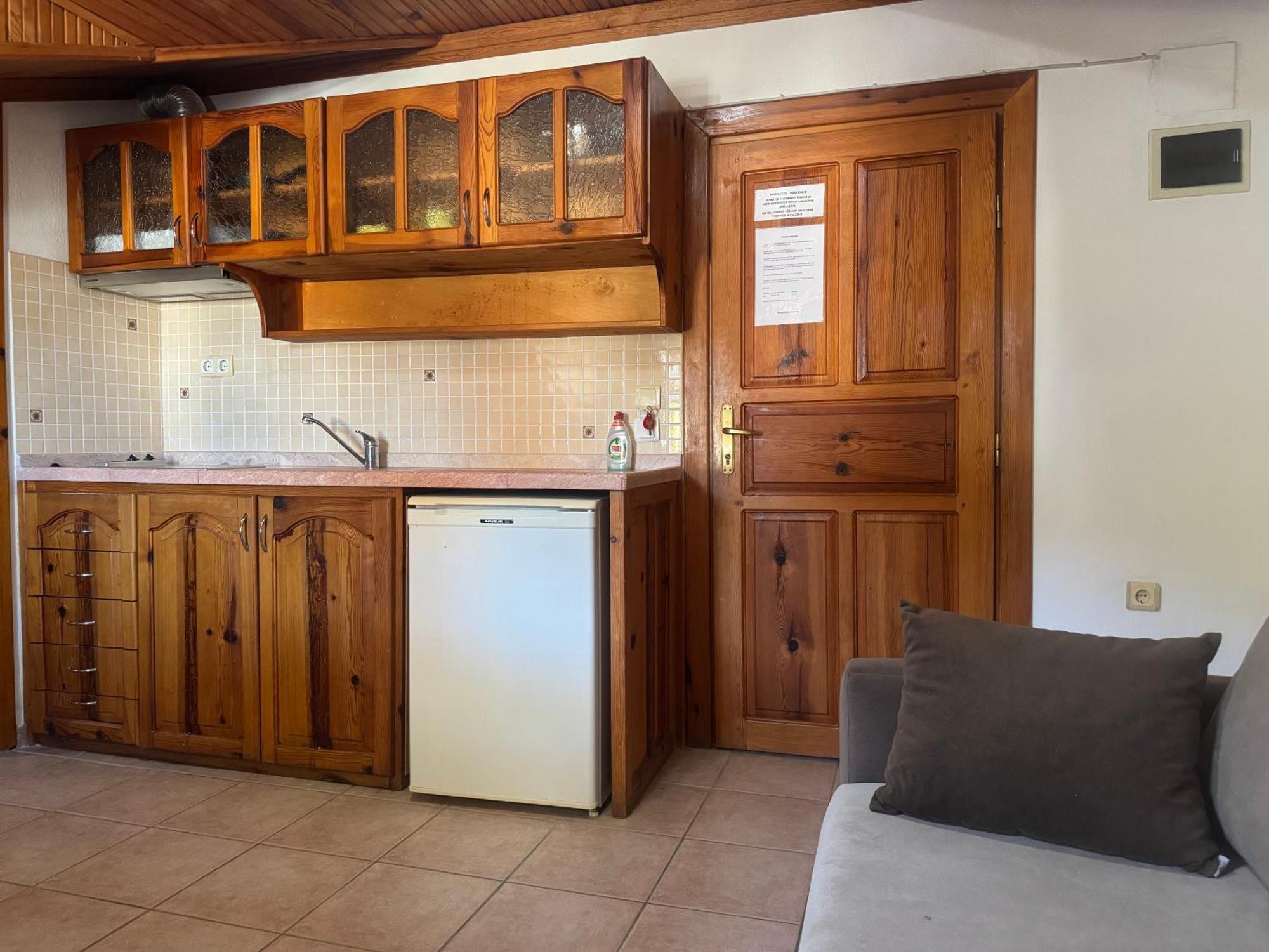 Beyaz Apartment *