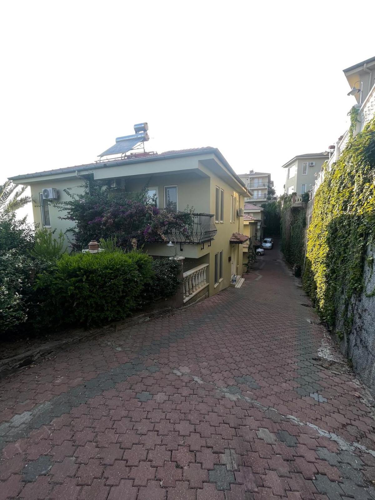 Villa With Pool In Goldcity Tourism Complex *