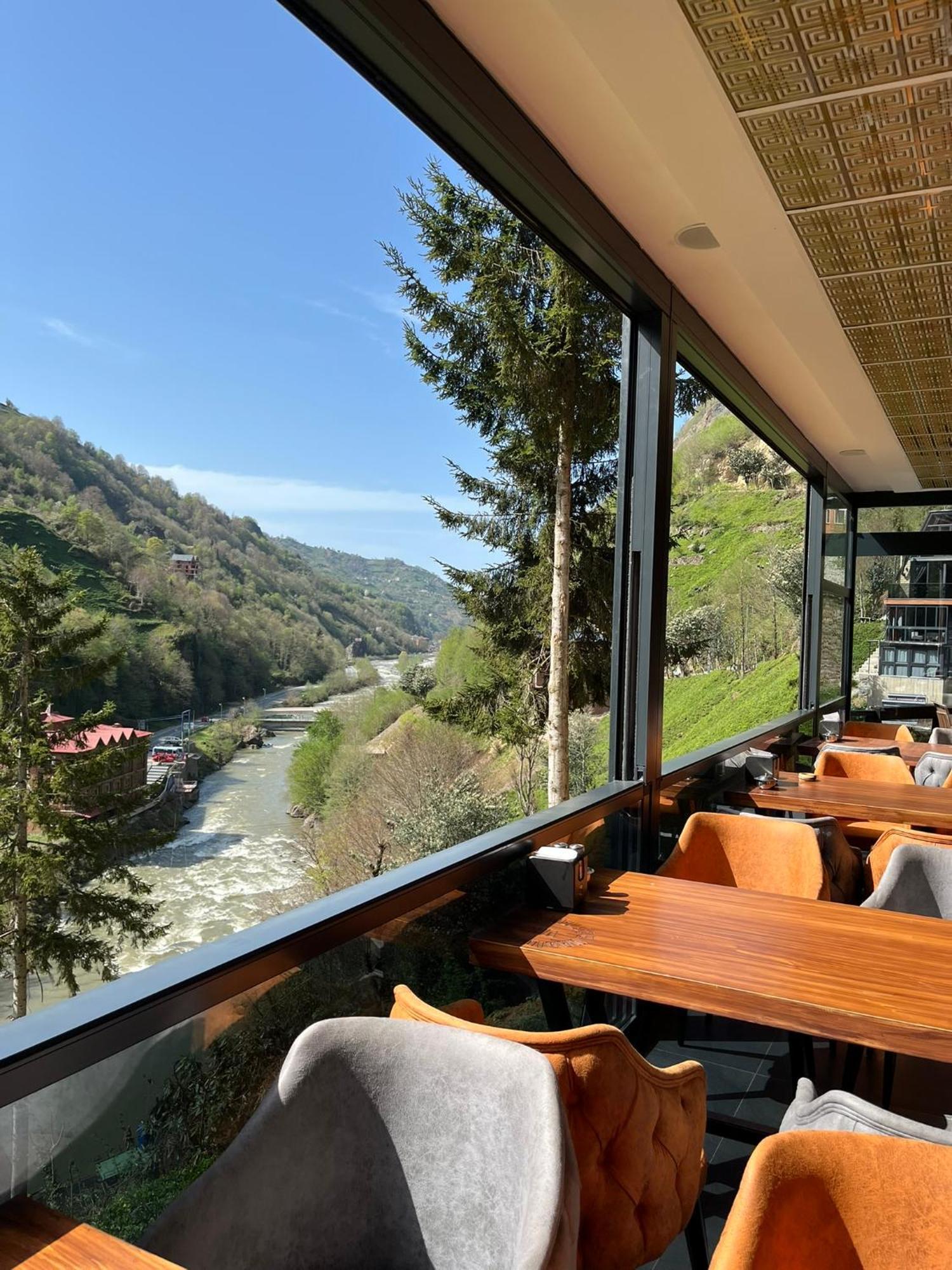 Vadidekal Hotel Camlihemsin