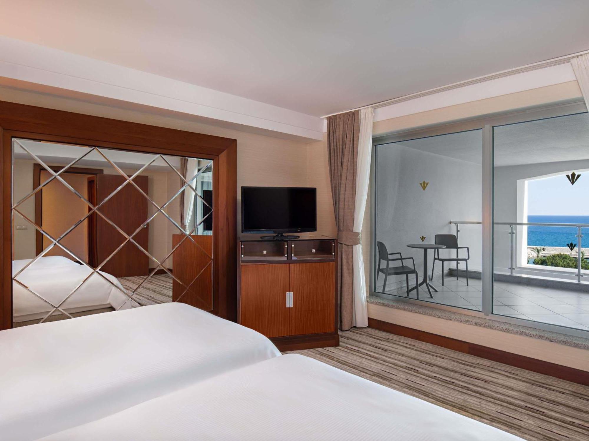 Rixos Sungate - The Land Of Legends Access Resort 5*