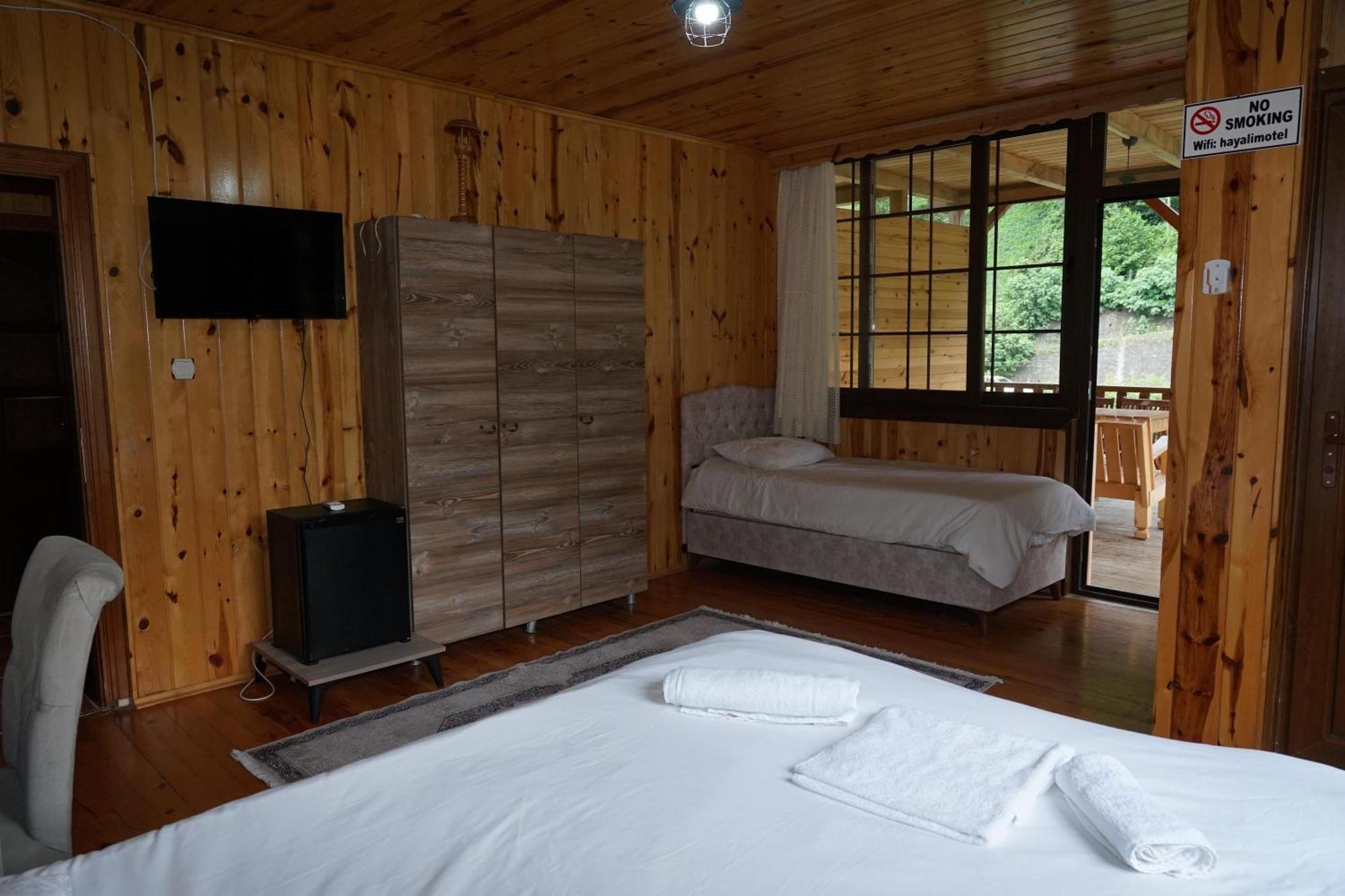 Hayalimotelcafe Bed & Breakfast