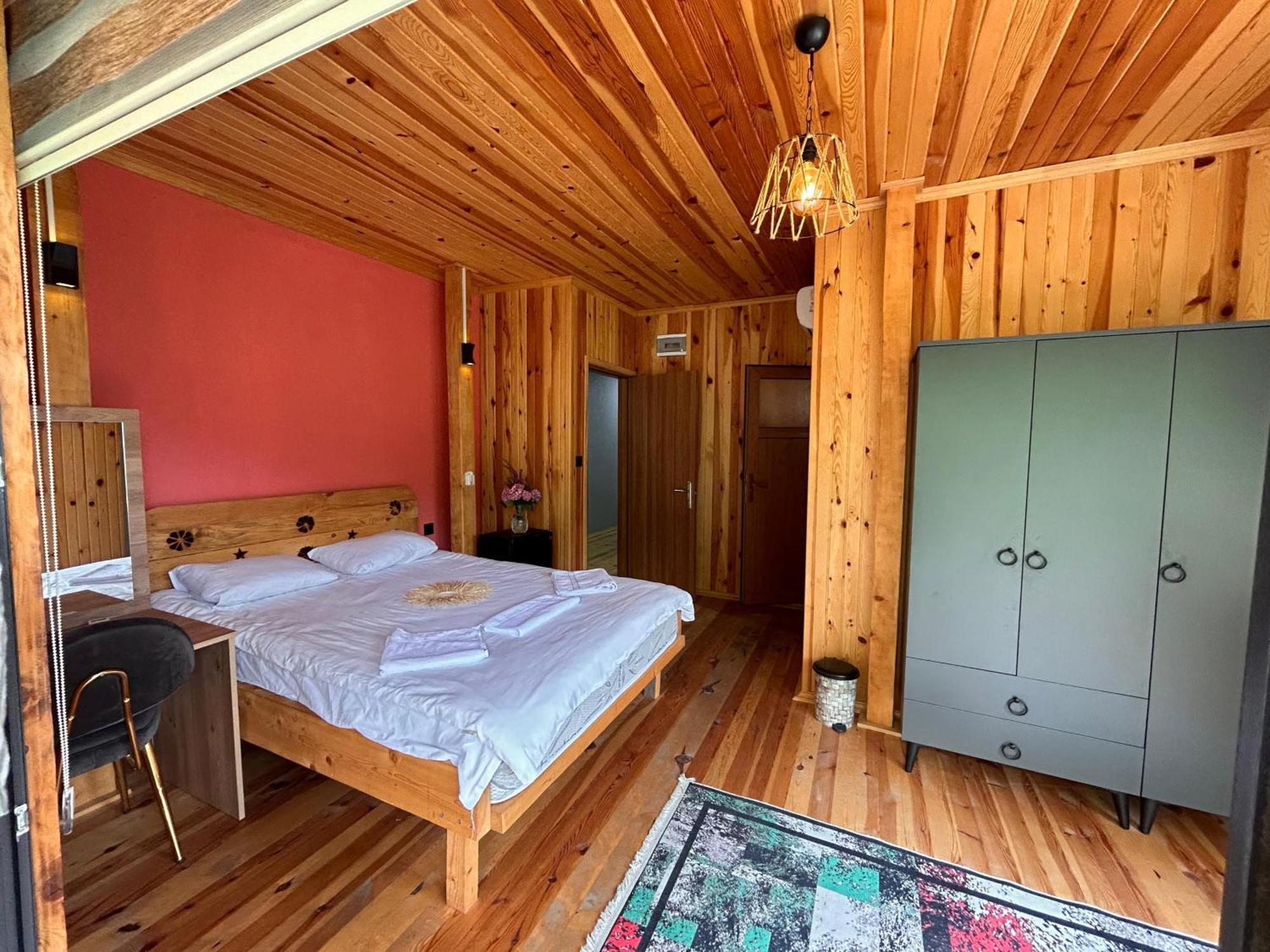 Bed & Breakfast Hayalimotelcafe *