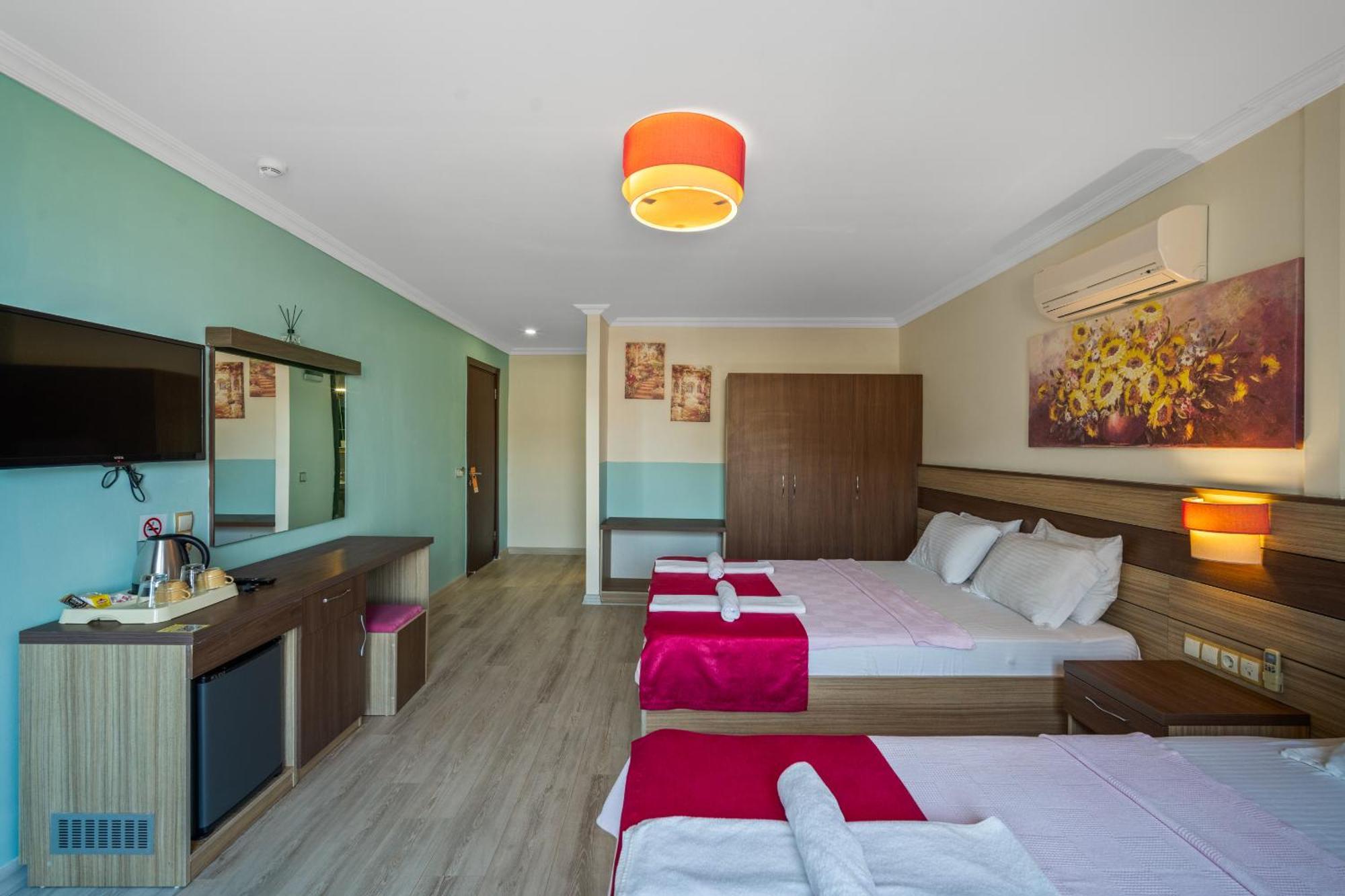Eden Pyara Hotel