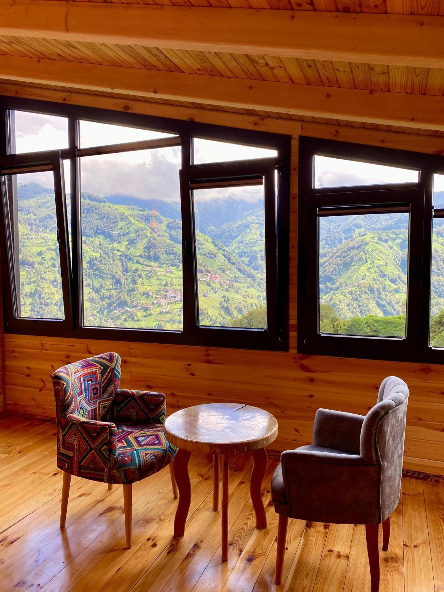 Hotel Eka Camlihemsin