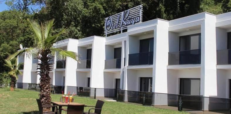 Rueya Hotel