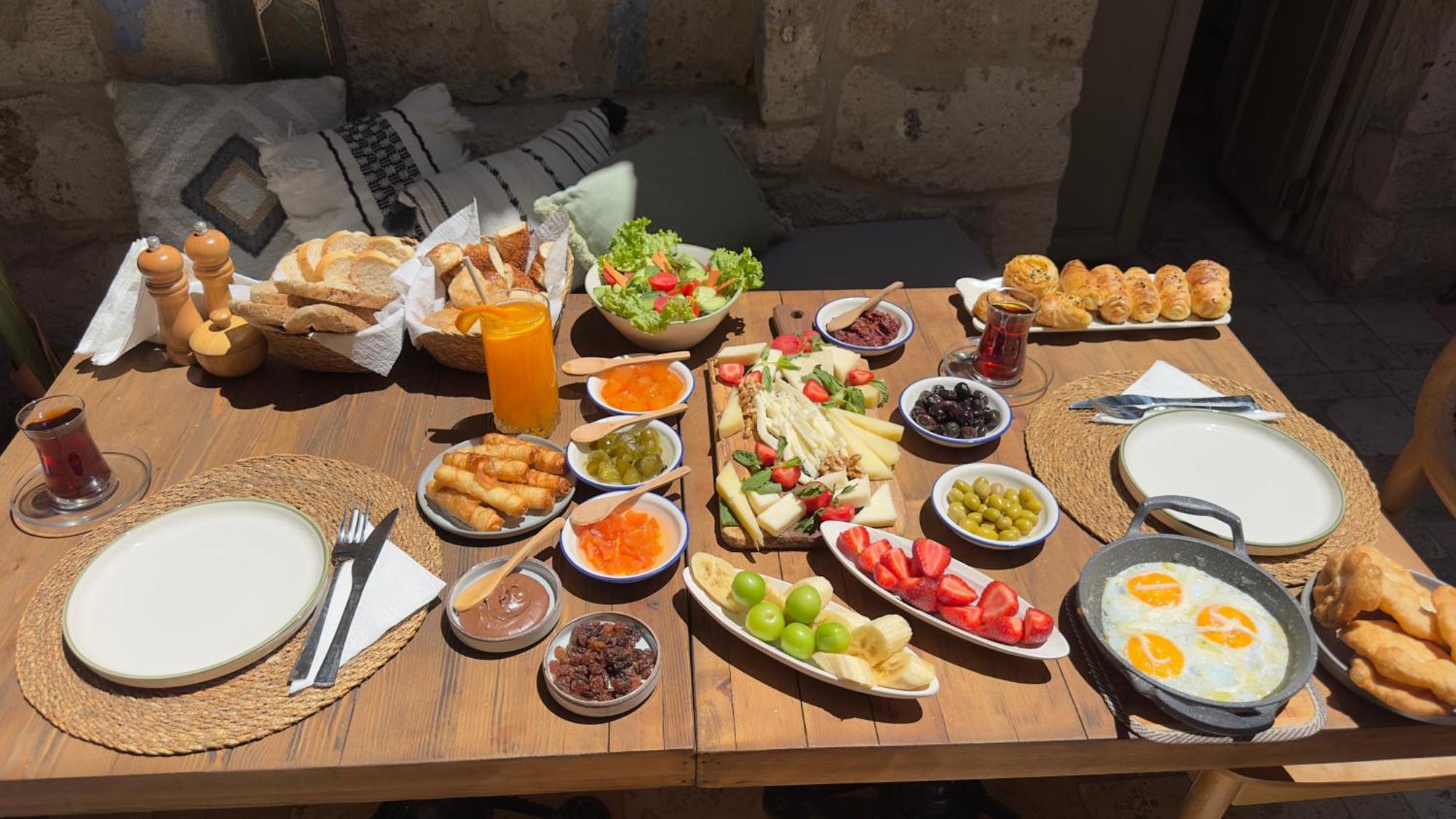 Aliko Hotel 4*
