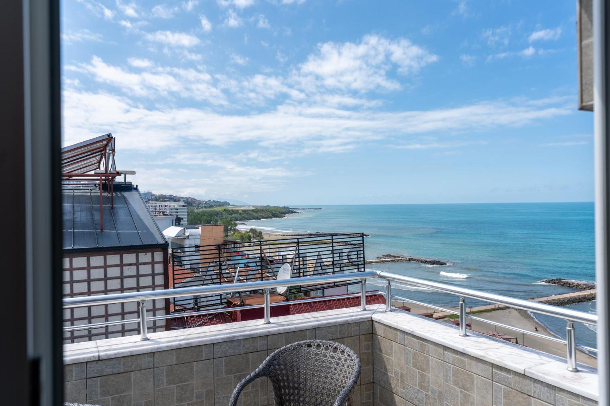 Hotel Fengo & 3*