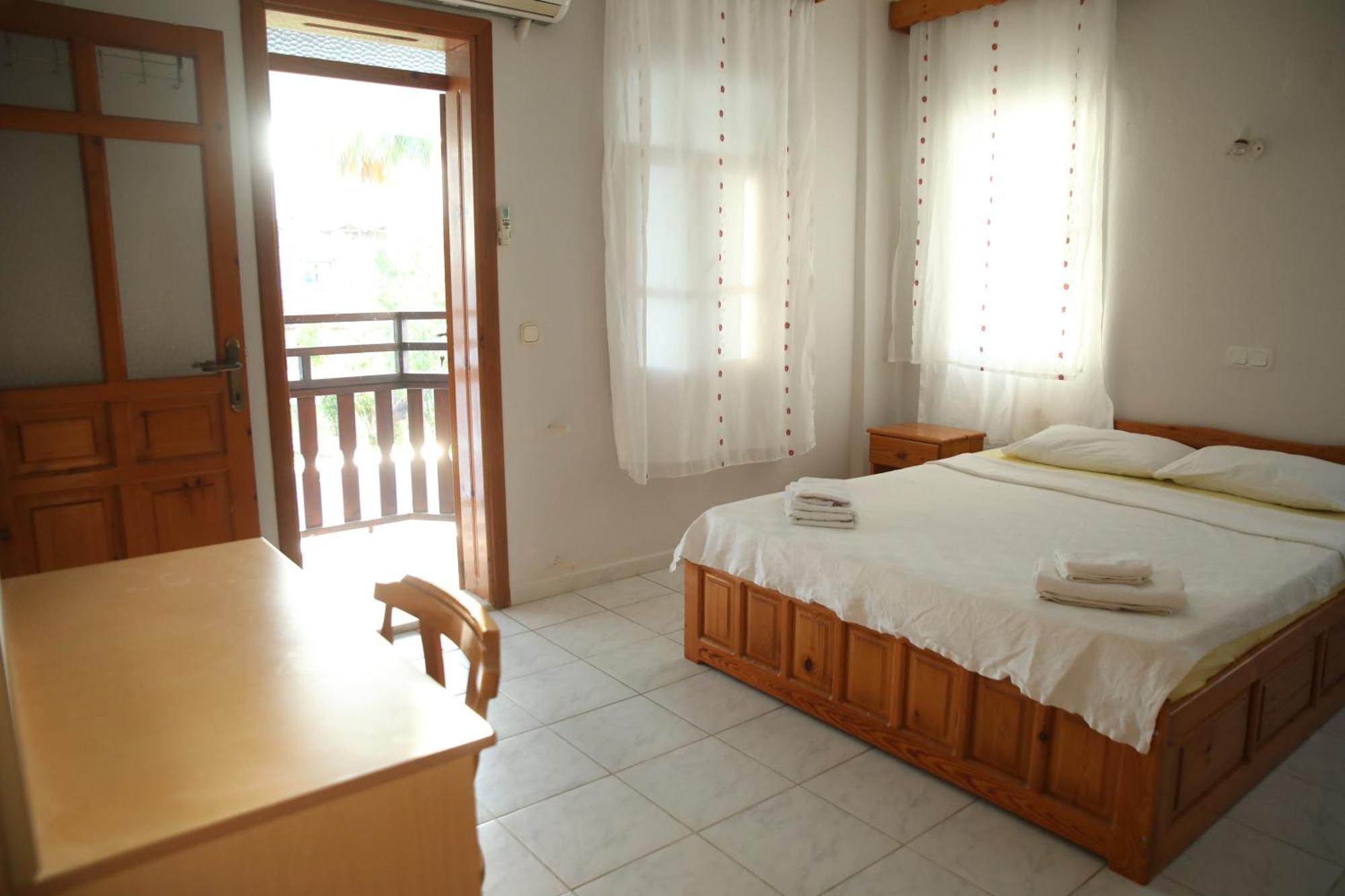 Summer Life Aparthotel *