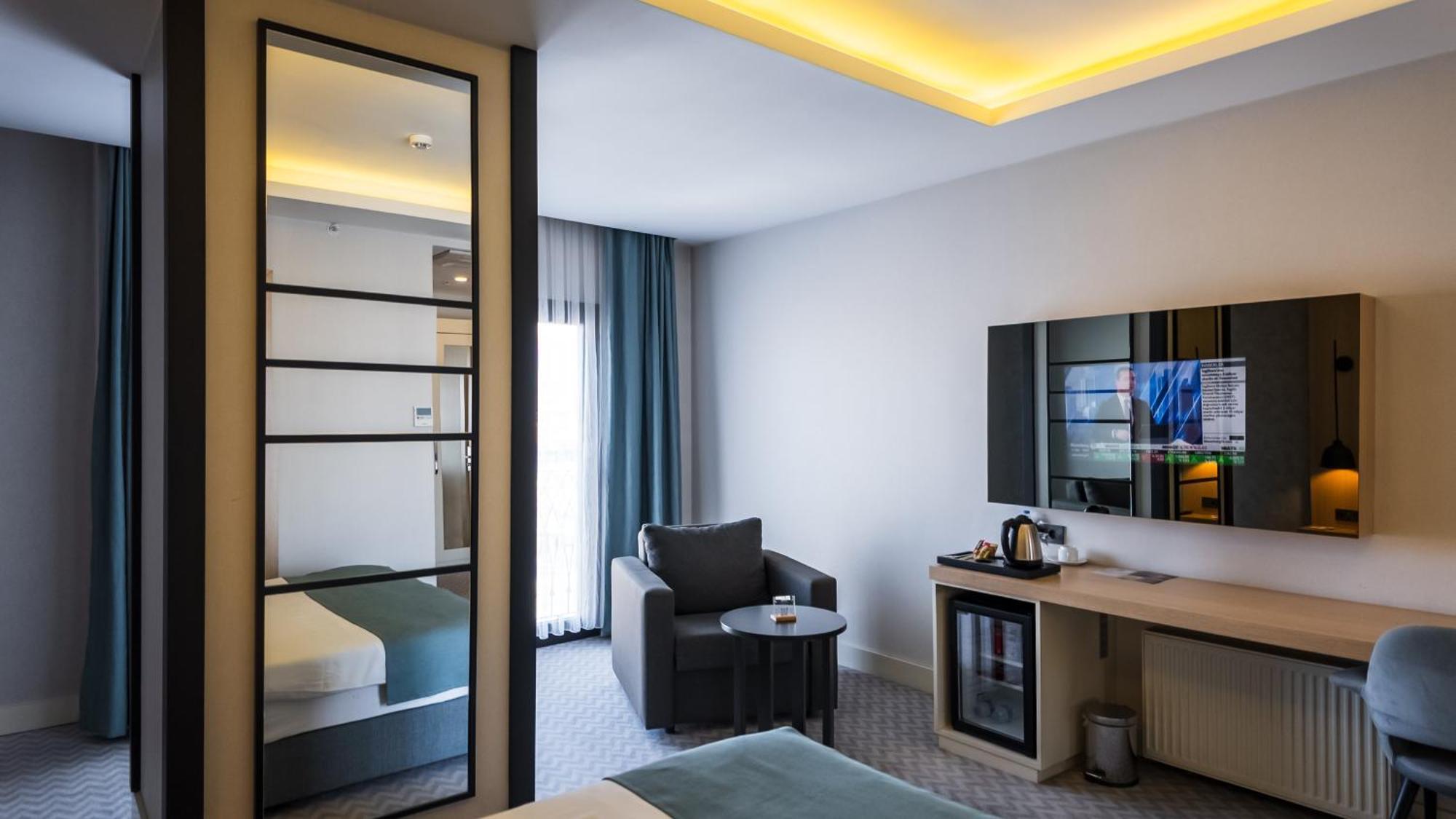 Angel's Park Hotel 4*