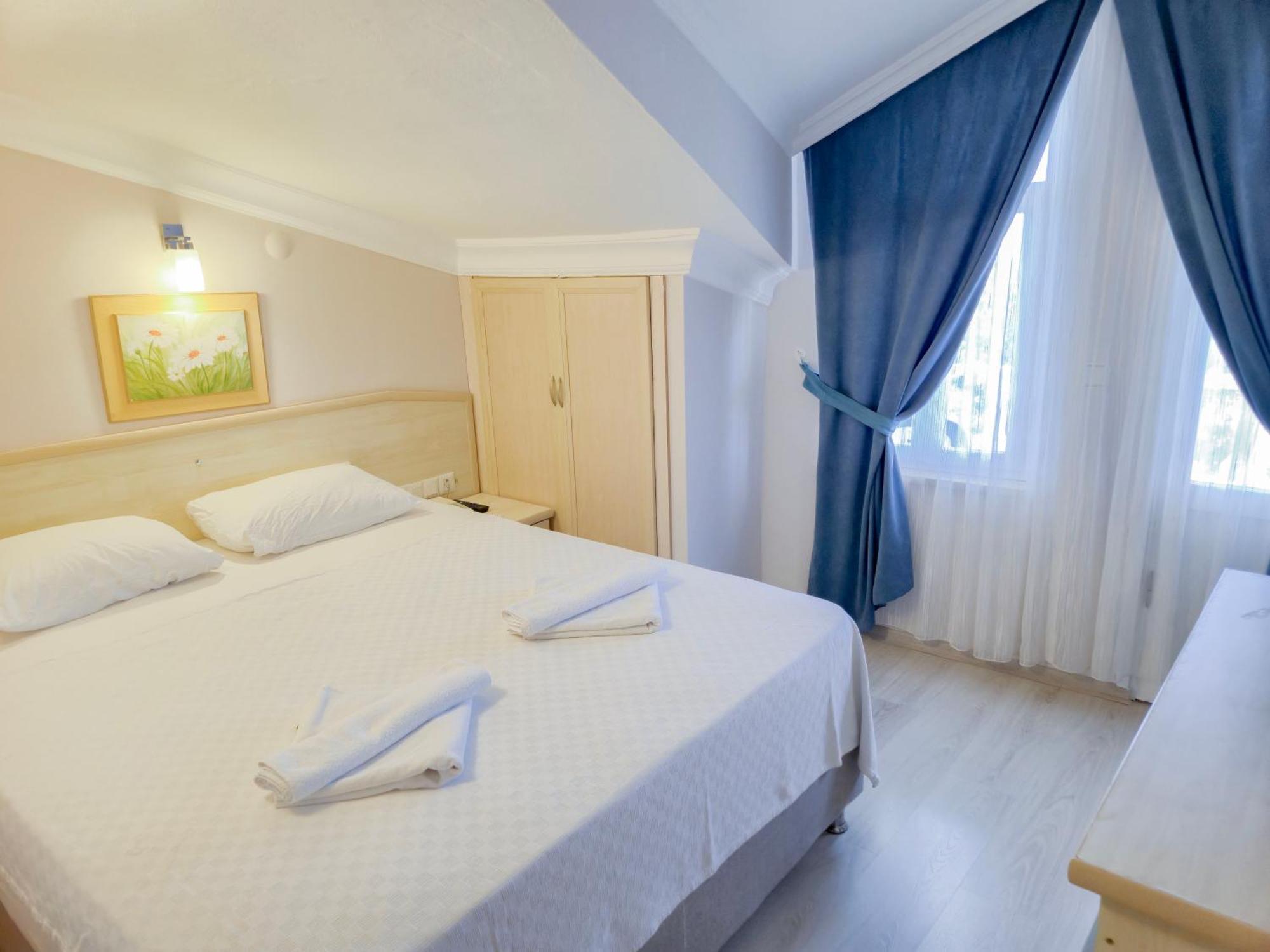 Habesos Hotel 2*