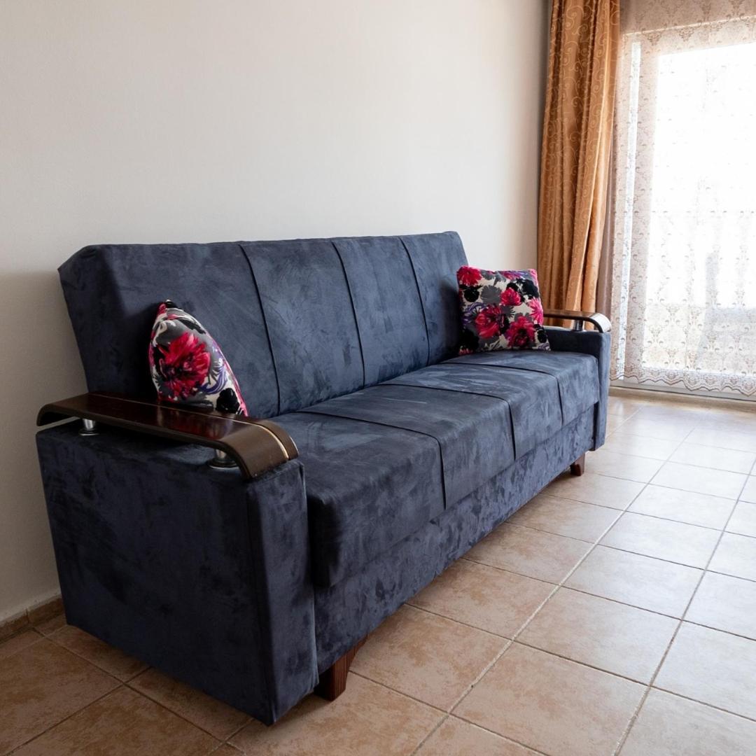 Basils Aparthotel 2*