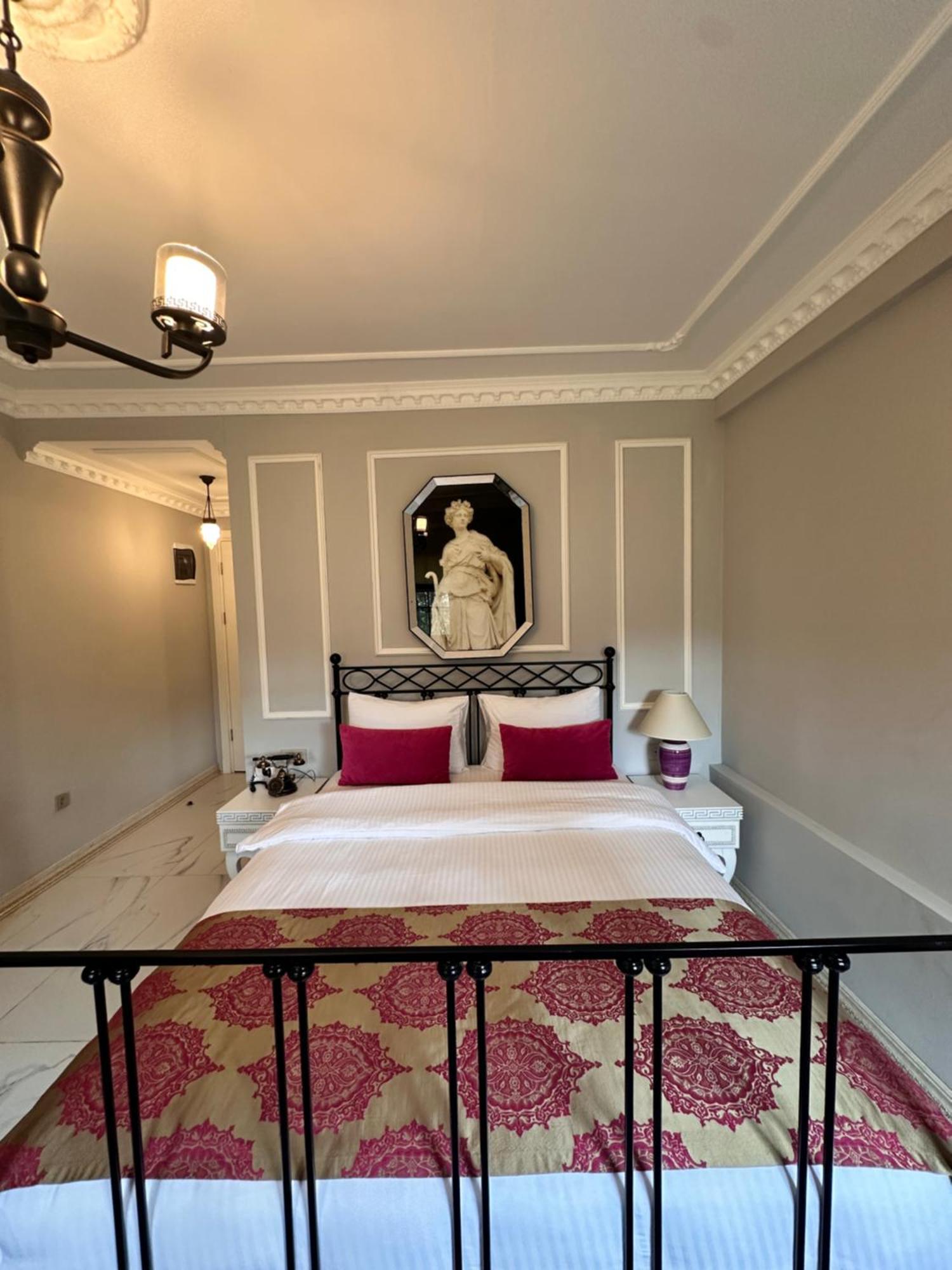 Ephesus Hotel 2*