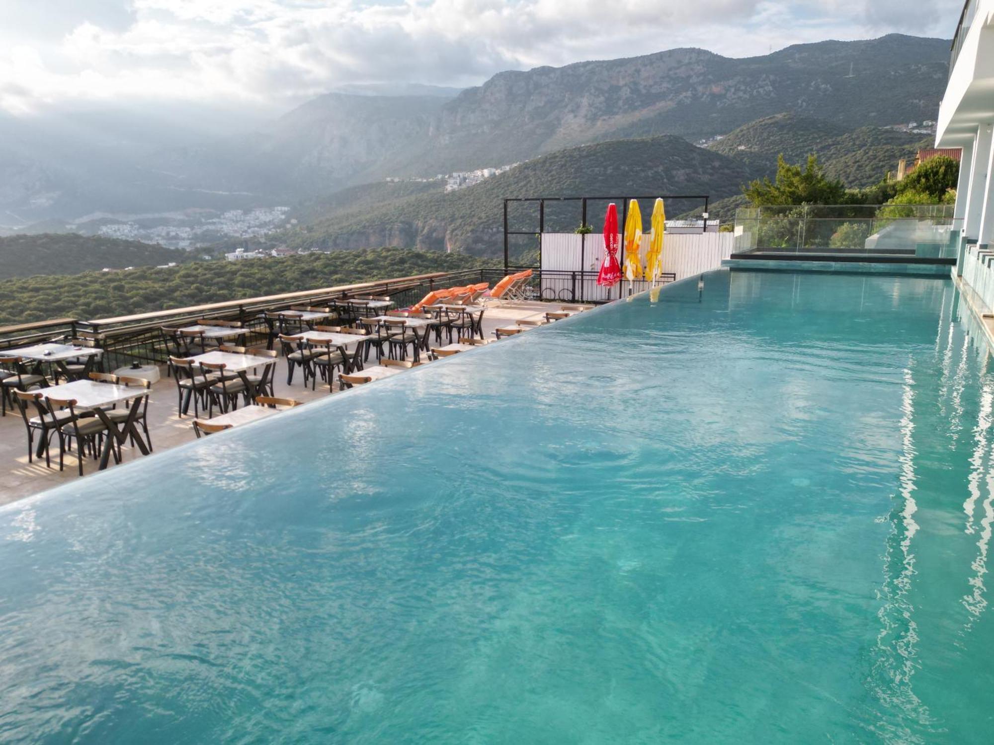Hotel Stonehillkas 3*