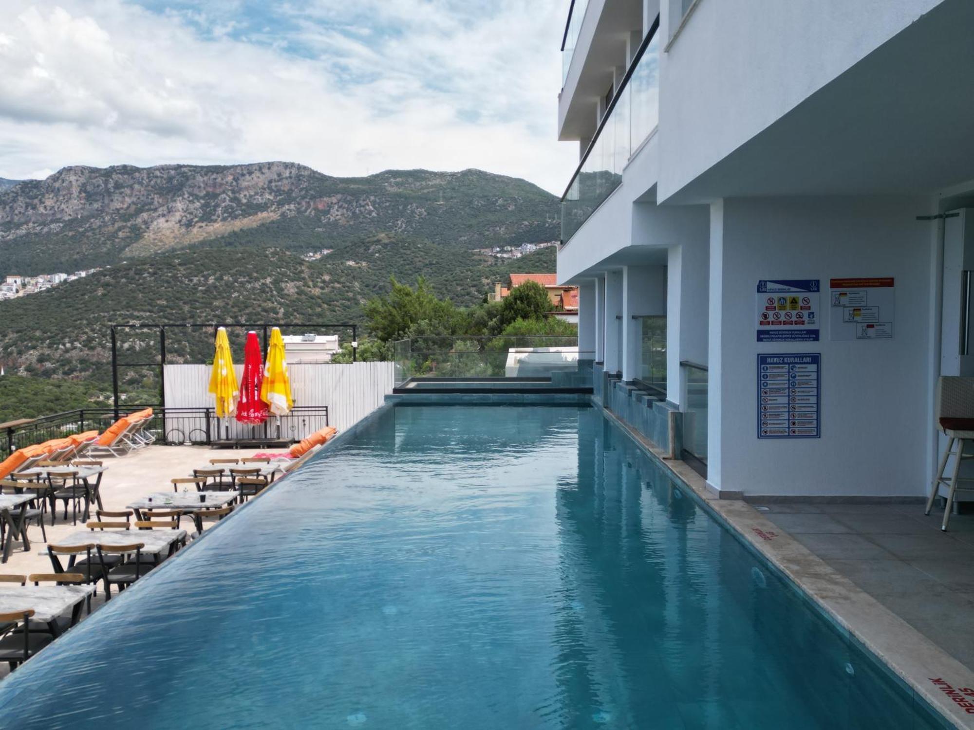 Stonehillkas Hotel