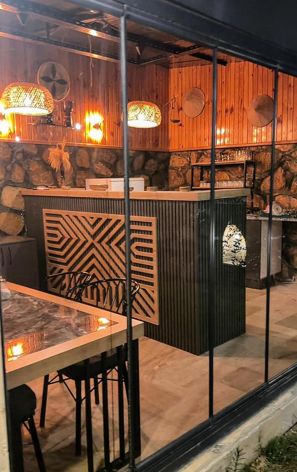 Aparthotel Tikir House *