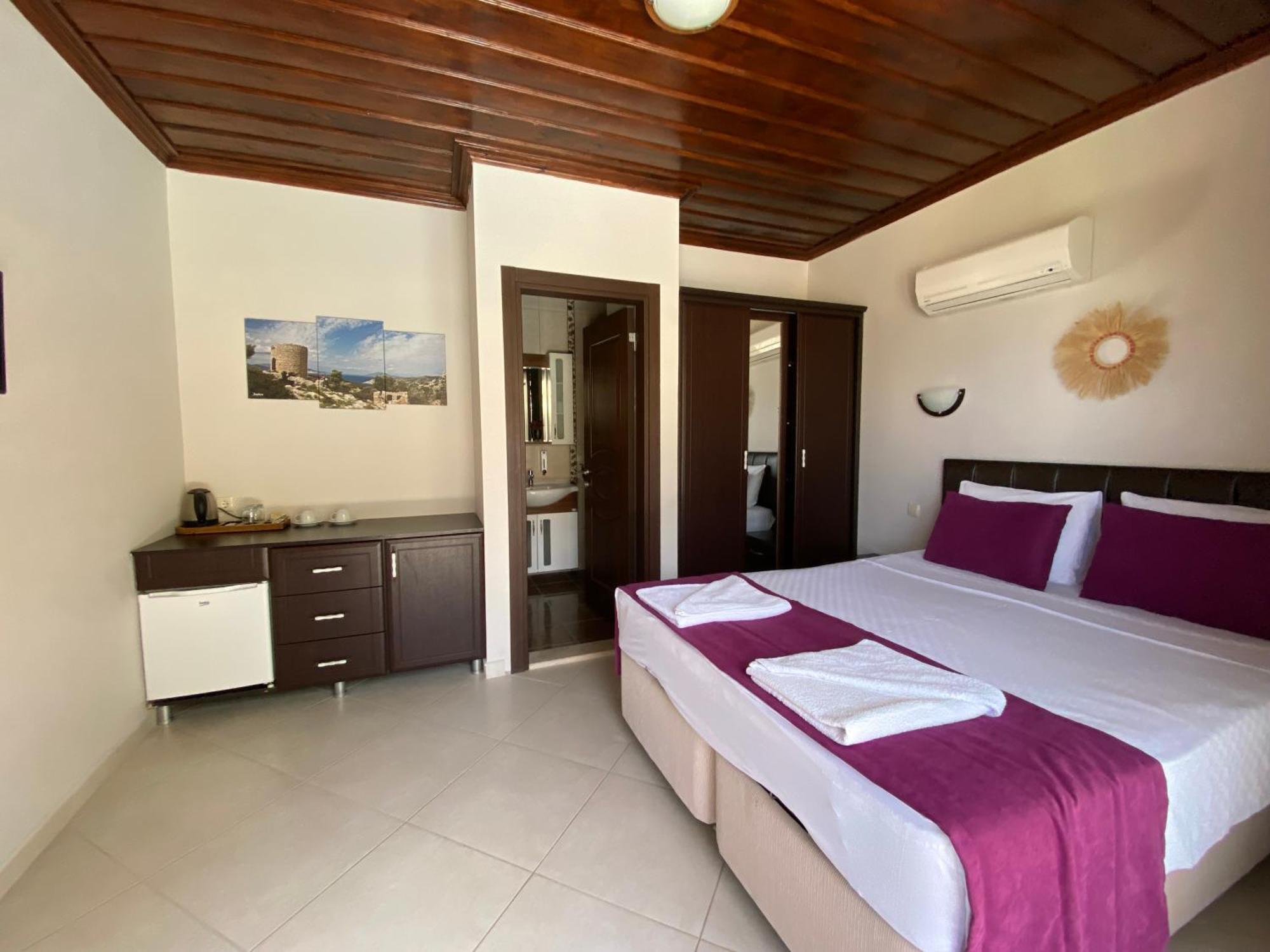 Suna House Guest house