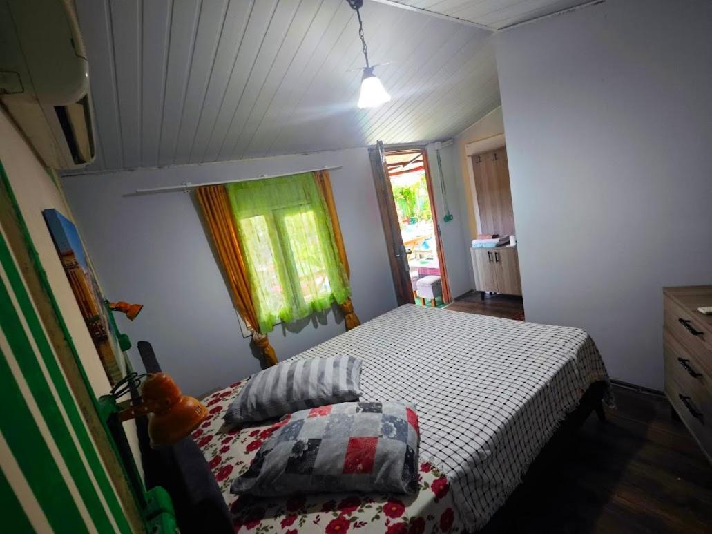 Tuana Garden Bed & Breakfast *