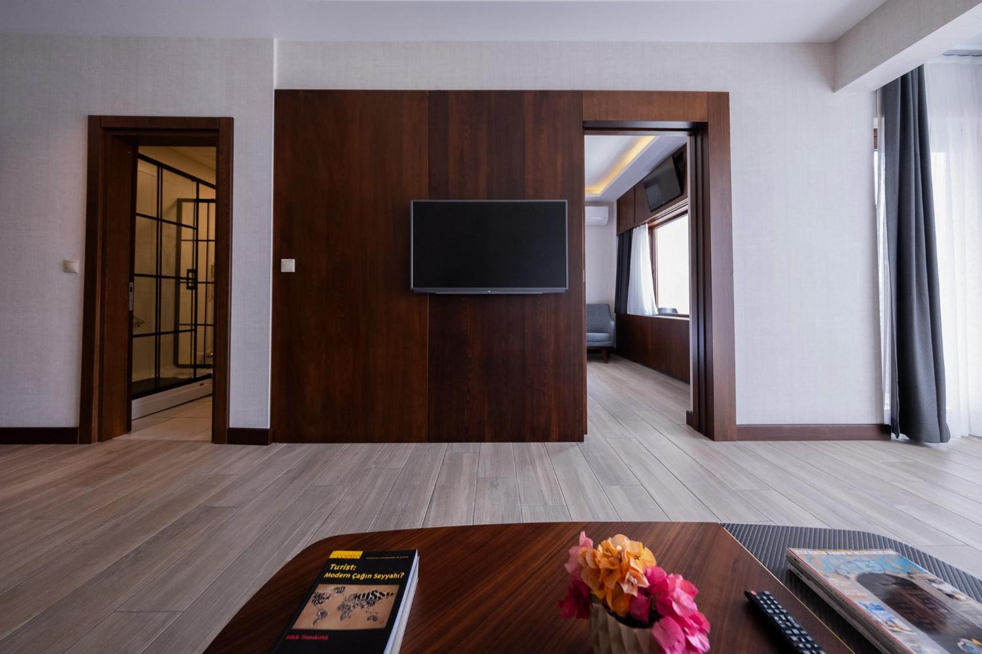 Iris & 4* Canakkale