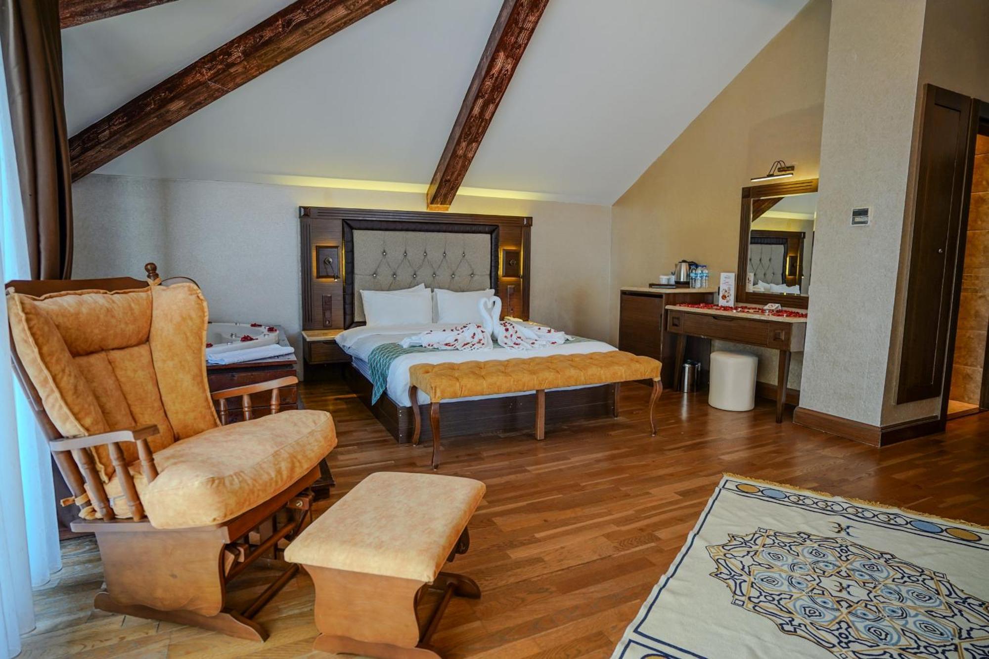 Hotel Sera & Aparts 4*
