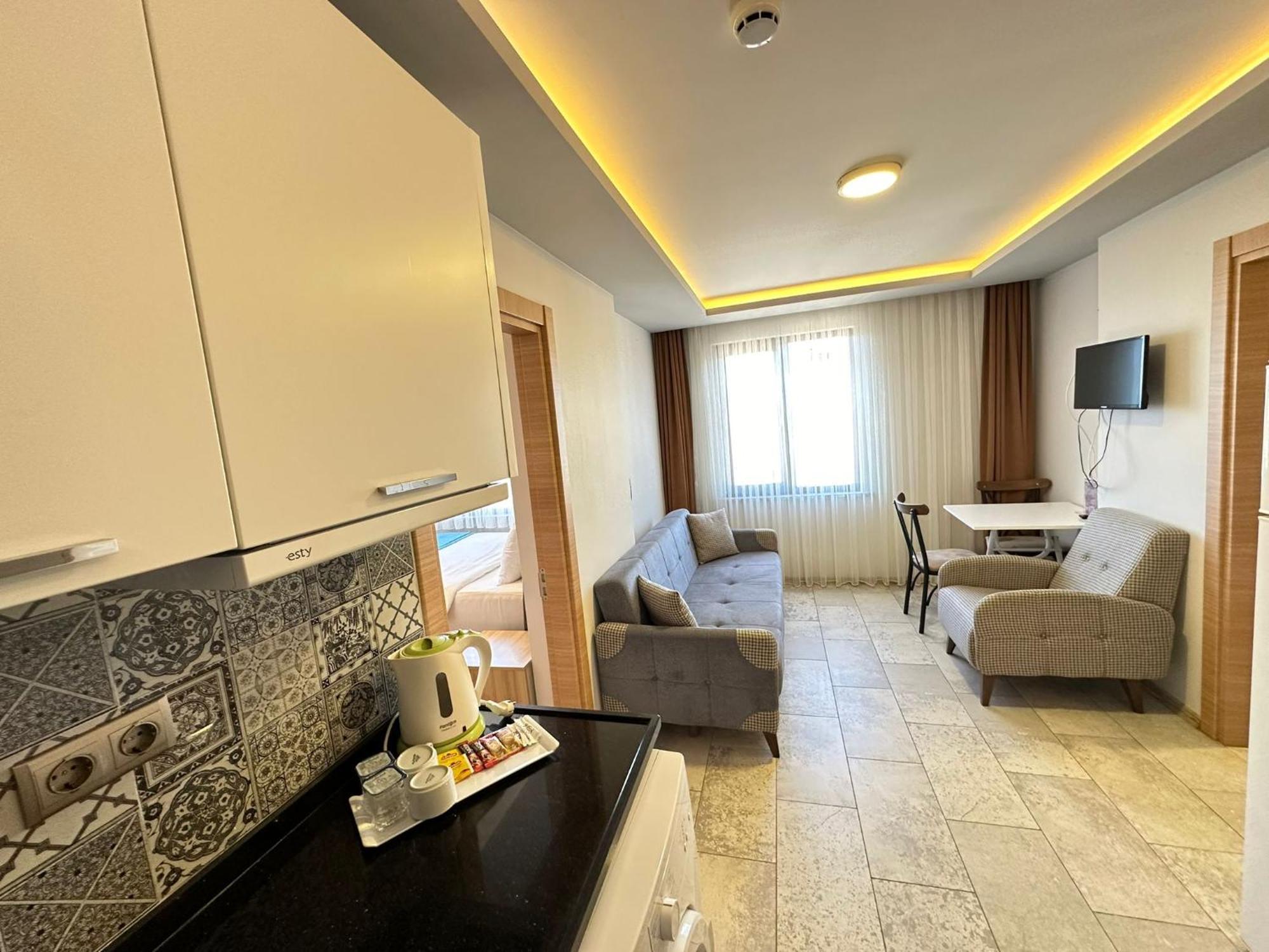 Gloria Aparthotel