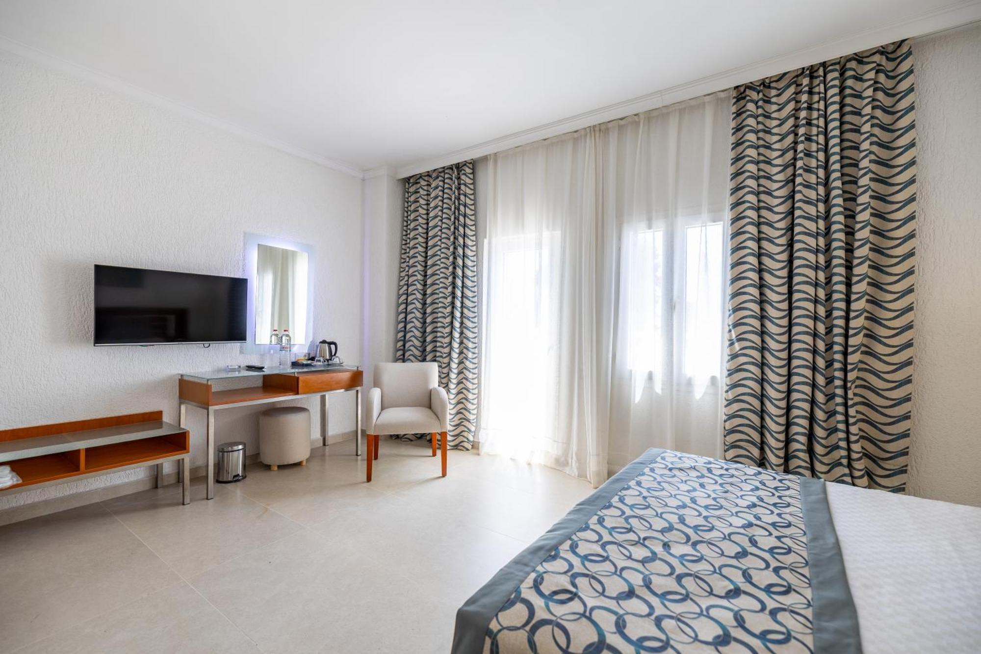 Resort Petunya 4*