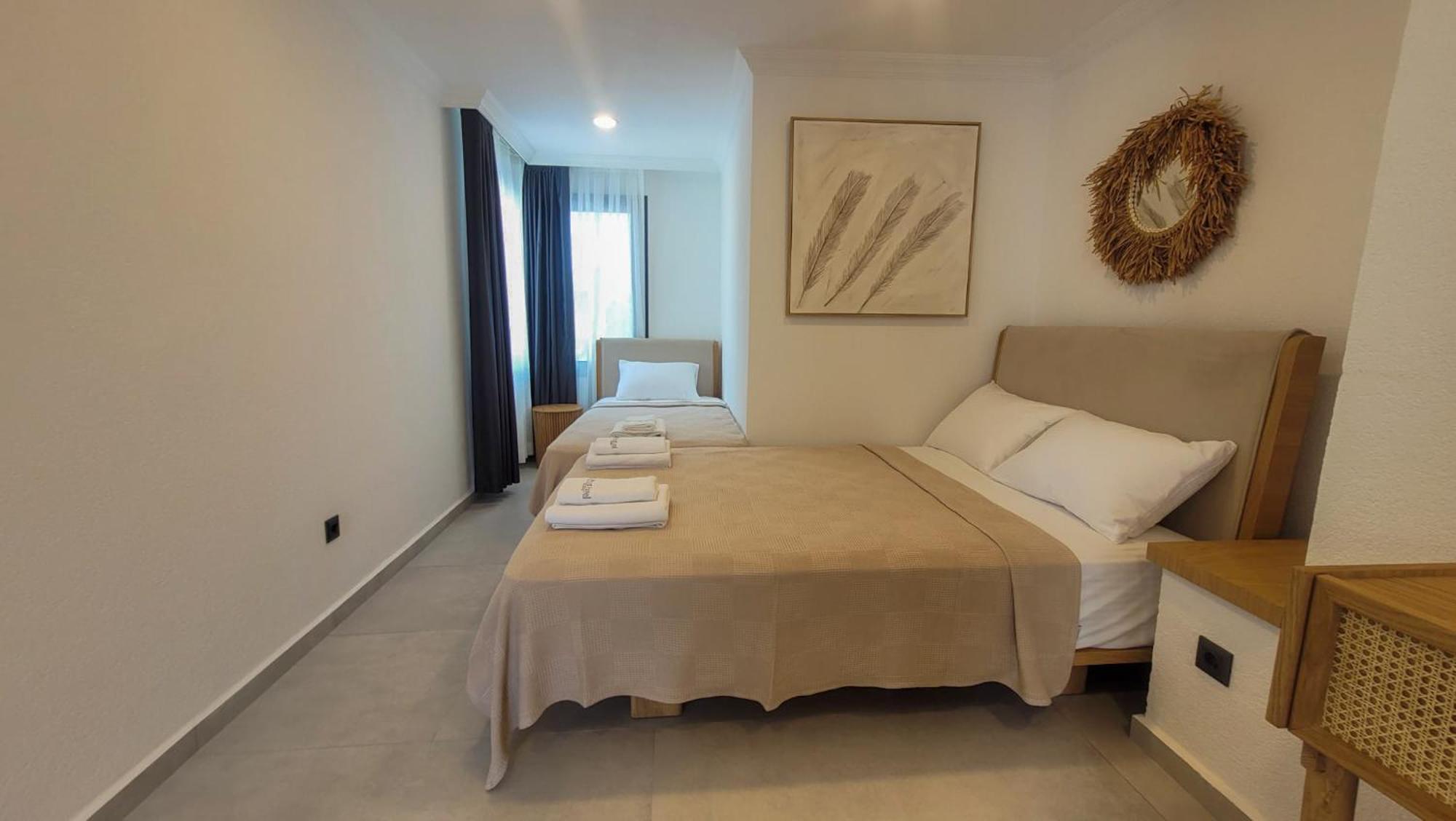 Blue Point Hotel *
