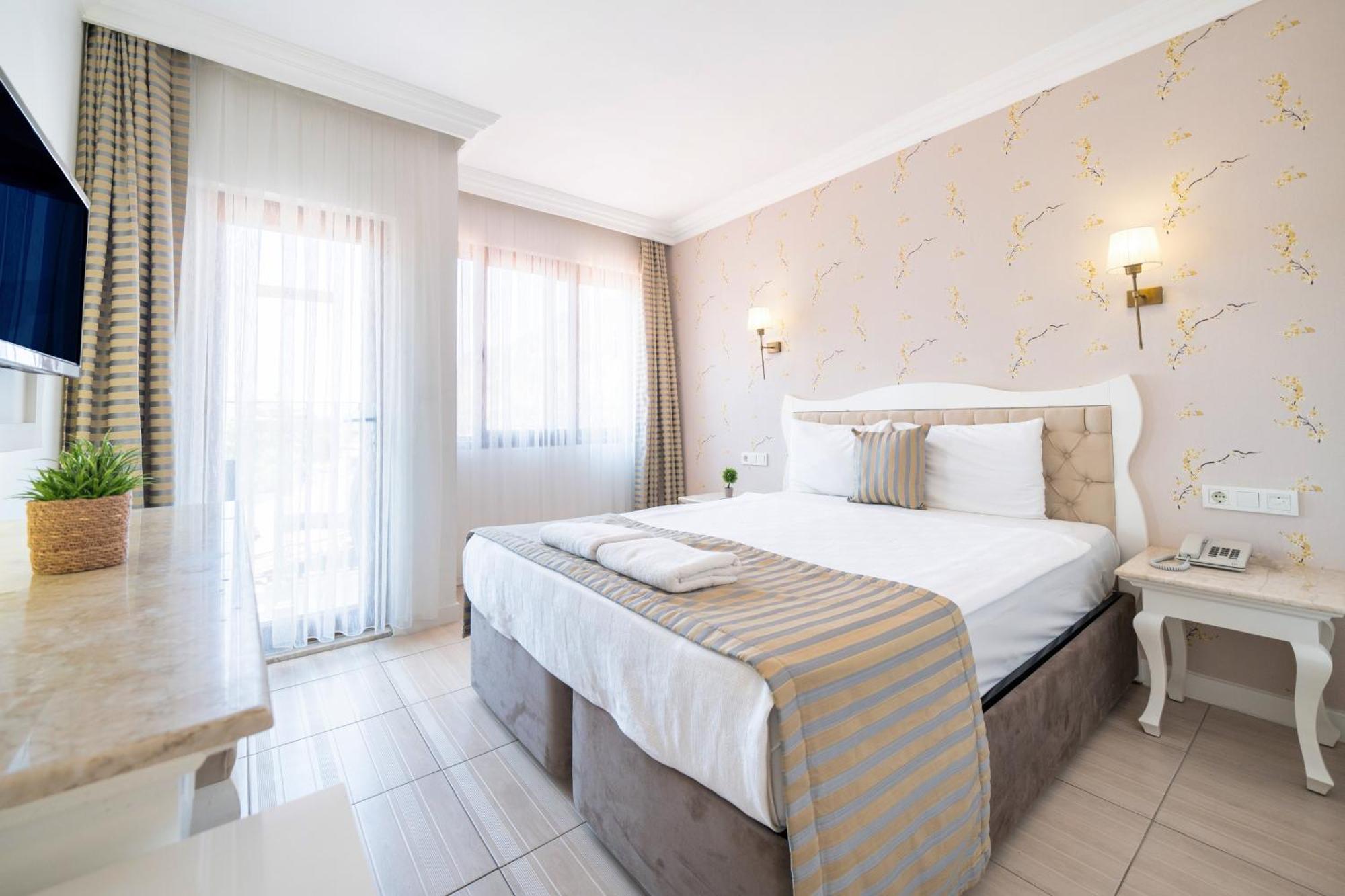 Hotel Ata Lagoon 3*