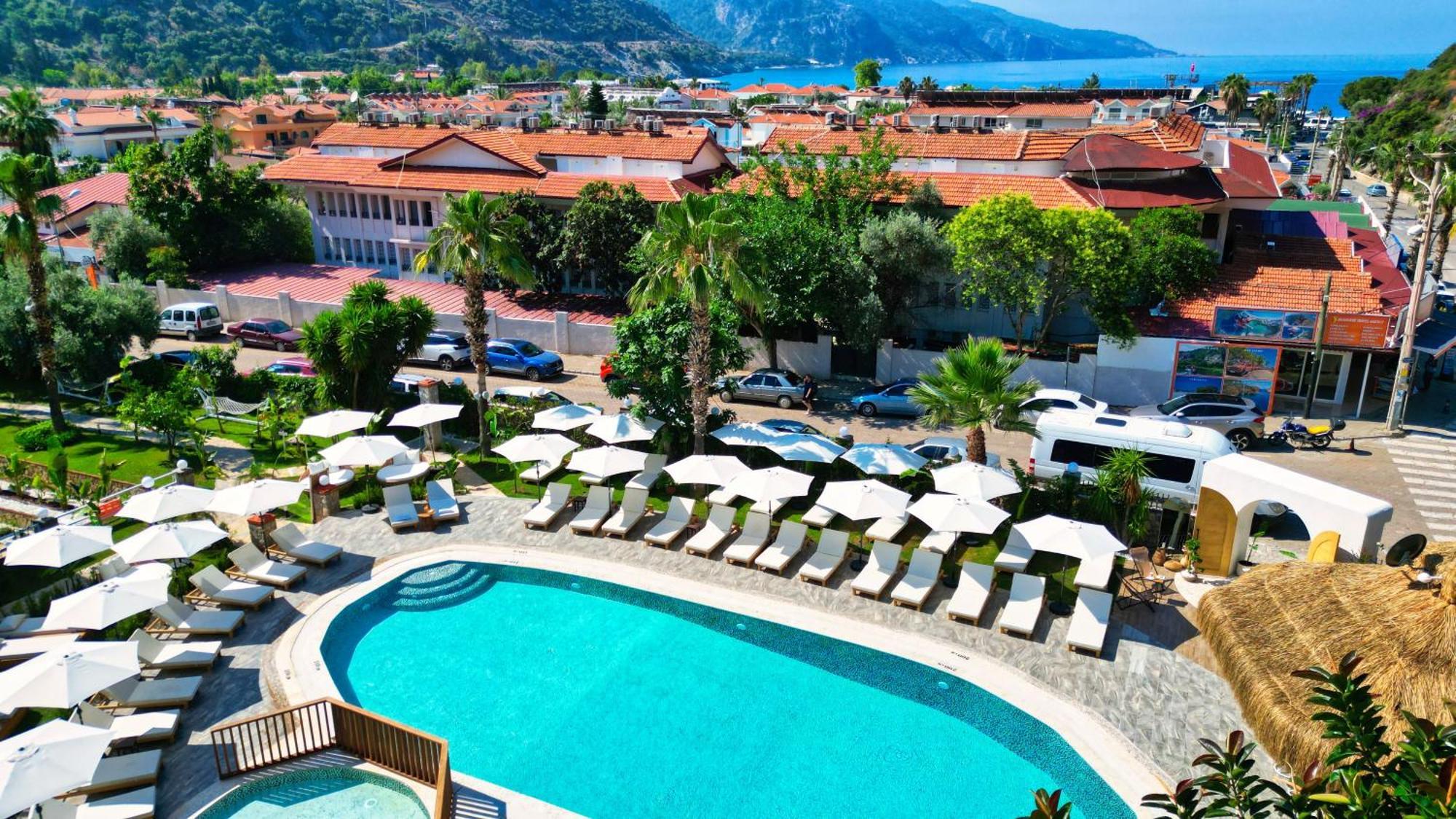 Hotel Ata Lagoon