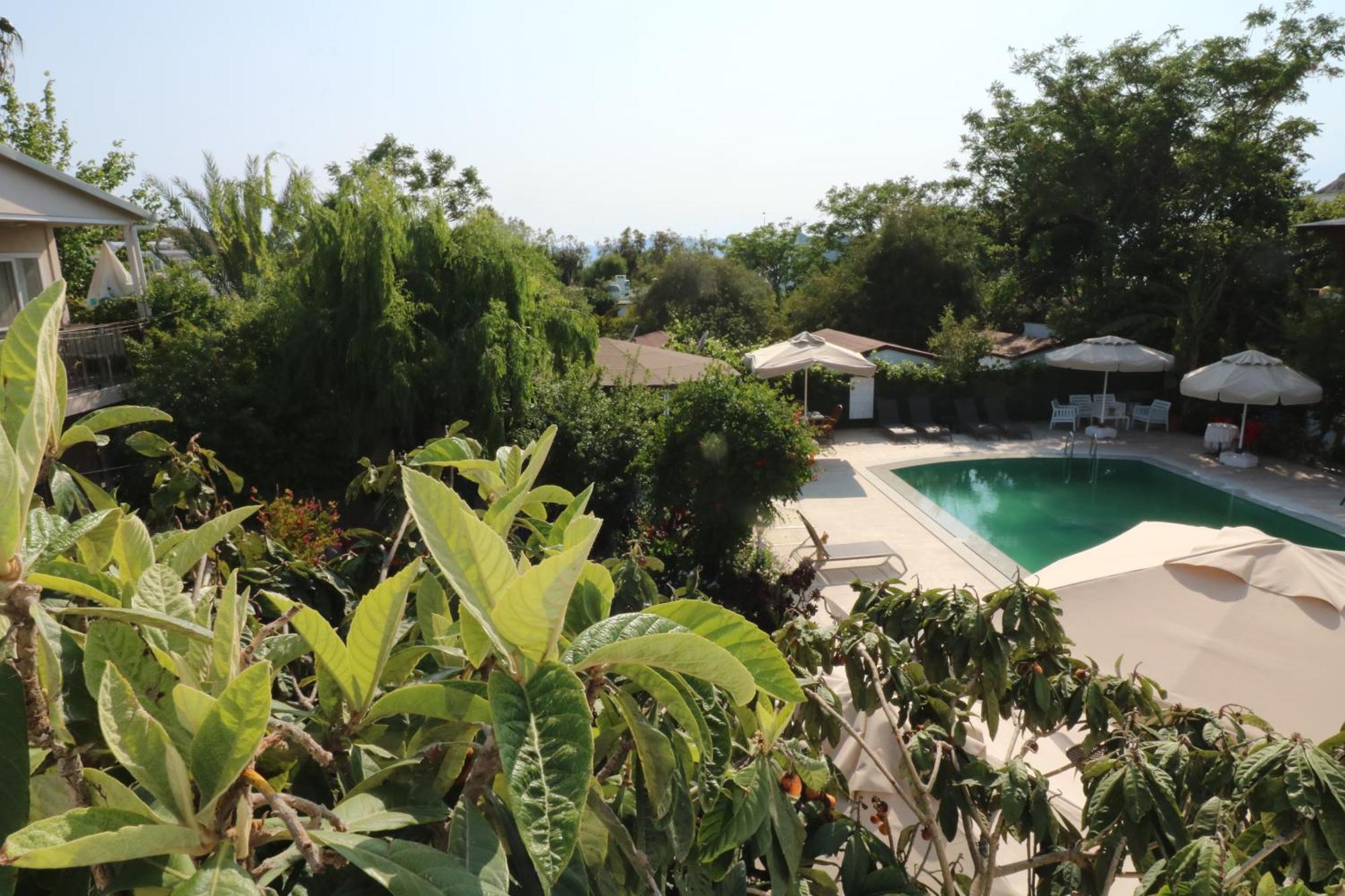 Paradise Garden Aparthotel