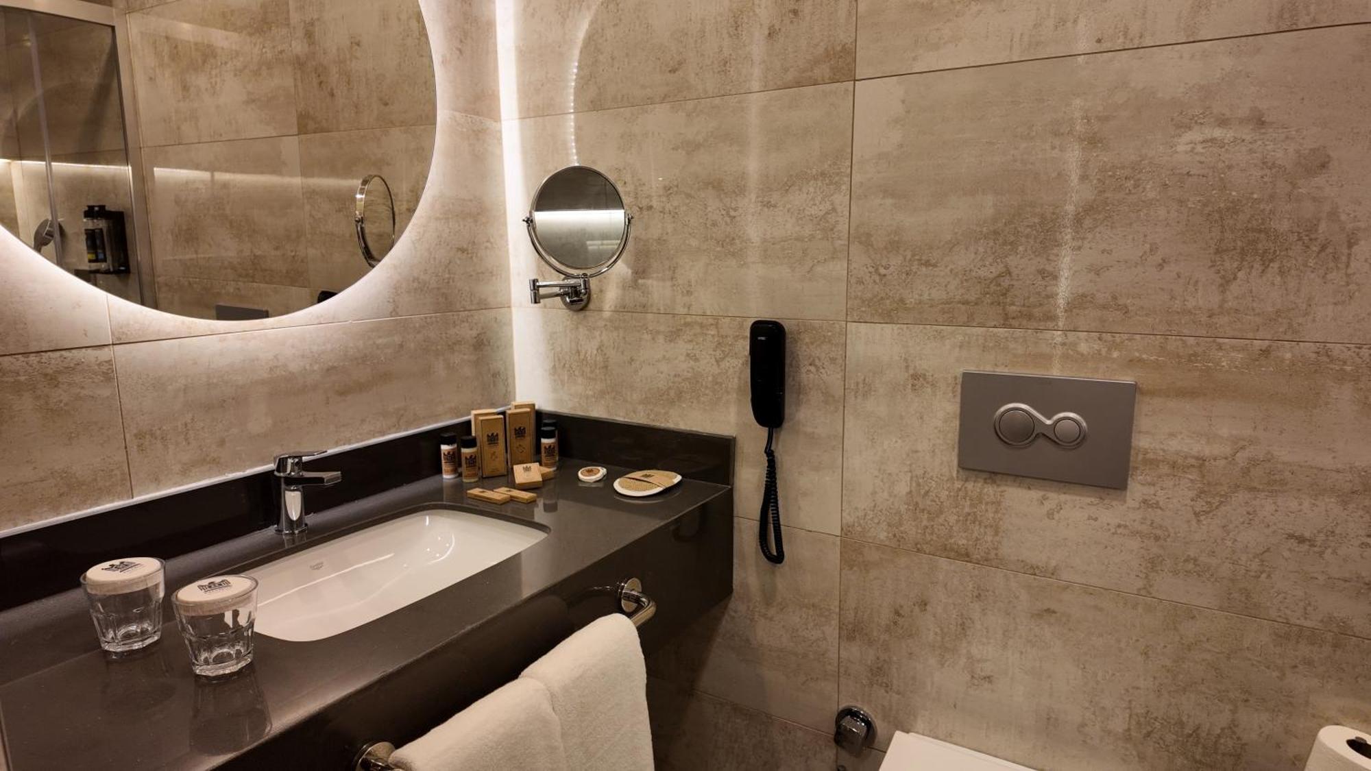 Palemon Resort&