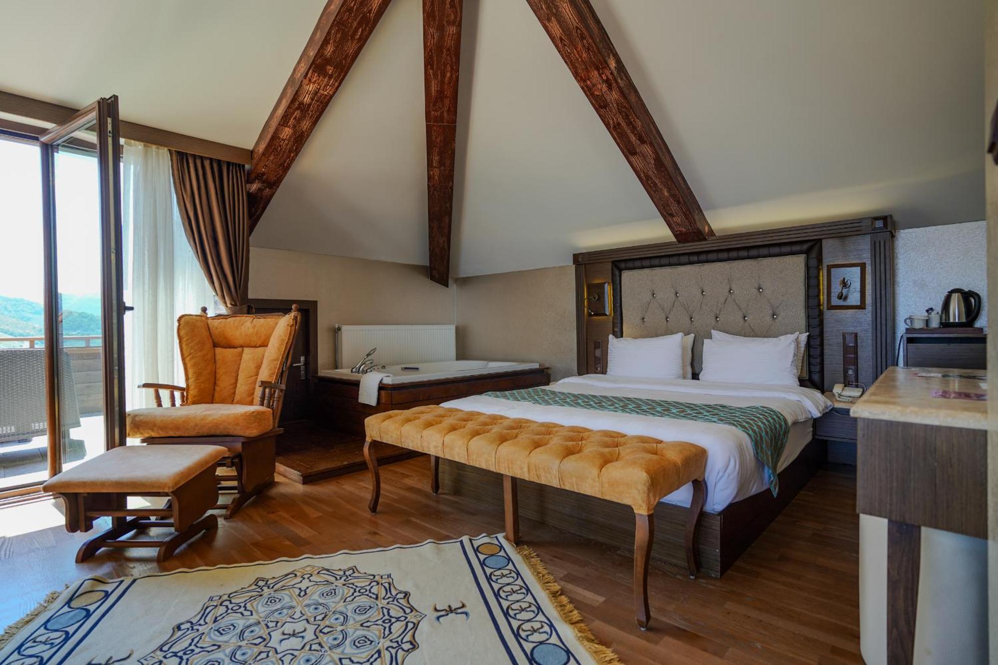 Sera & Aparts Hotel 4*