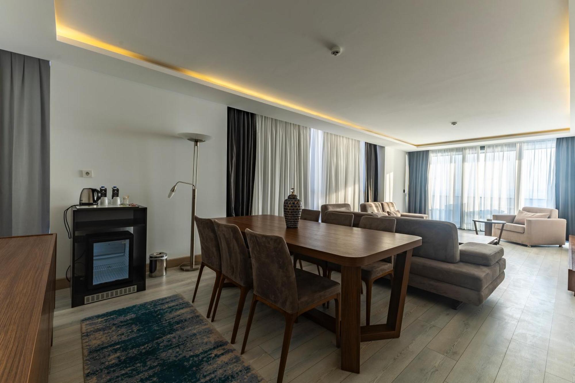 The Nowness Luxury & Adulty Only 4* Cesme