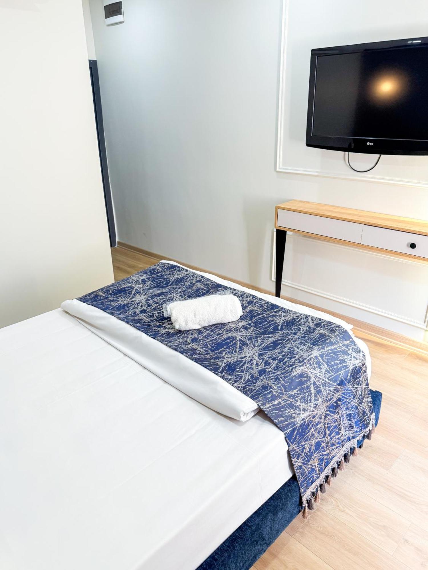 Hotel The Reina