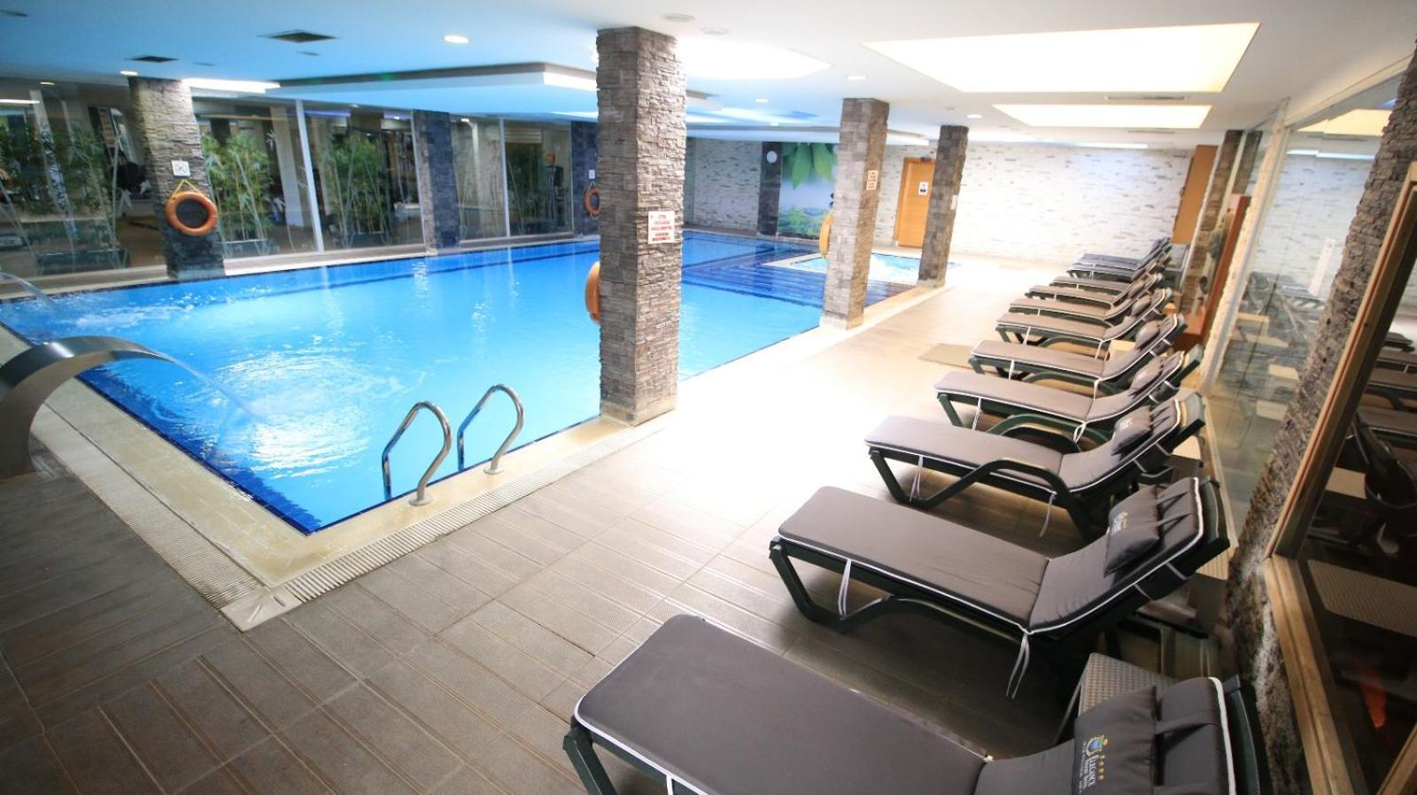 Hotel Elegance & Wellness-aqua