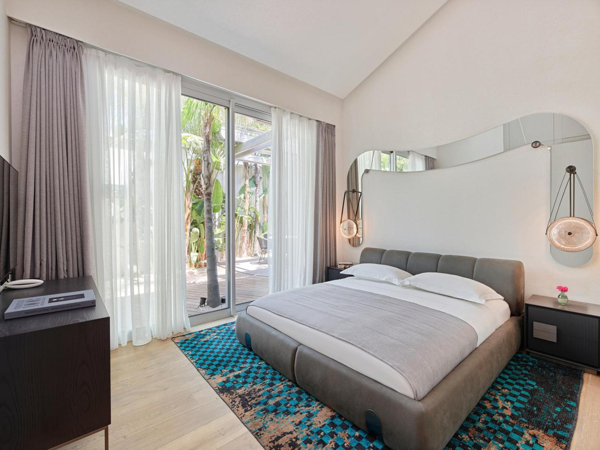 Biblos Hotel 5*
