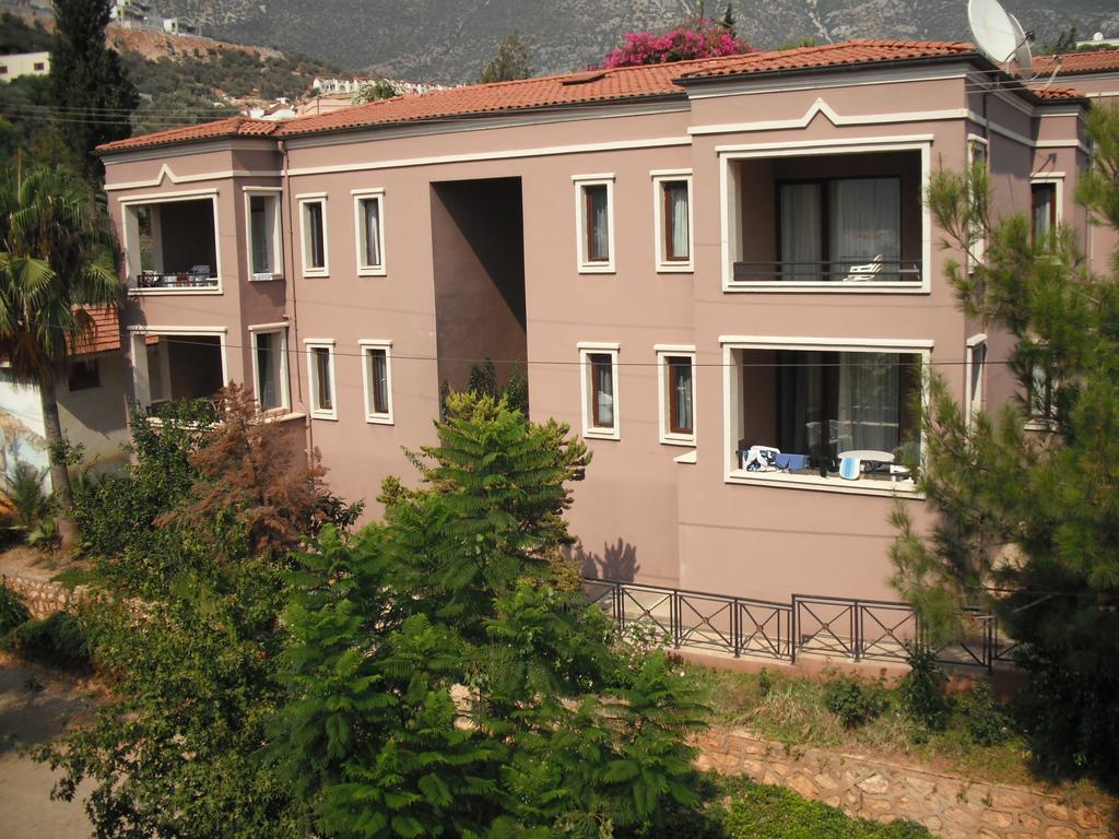 Aparthotel Apart 3t *
