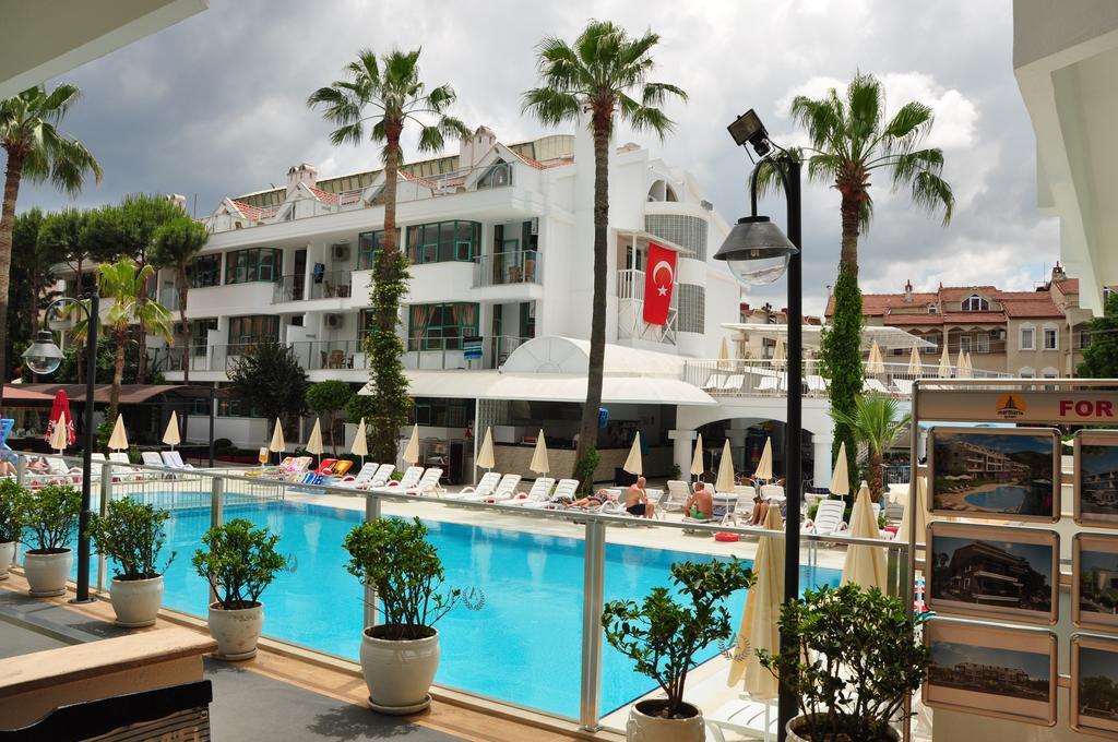 Hotel Club Atrium & 3*