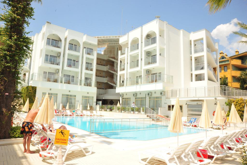Hotel Club Atrium & 3*