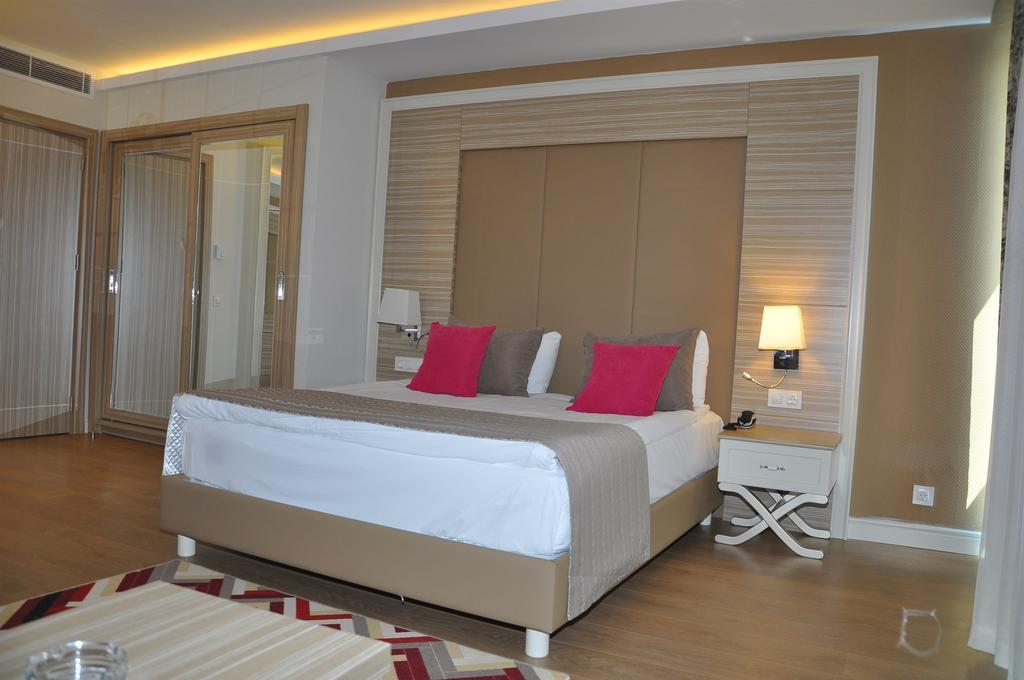 Delphin Deluxe 5*