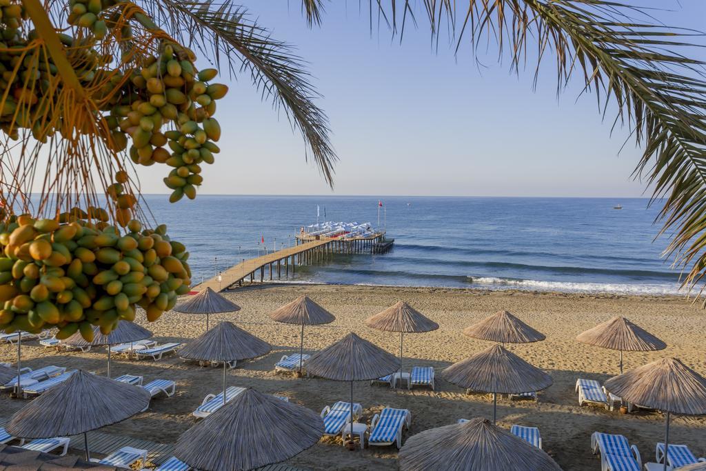 Resort Club Dem & 4*